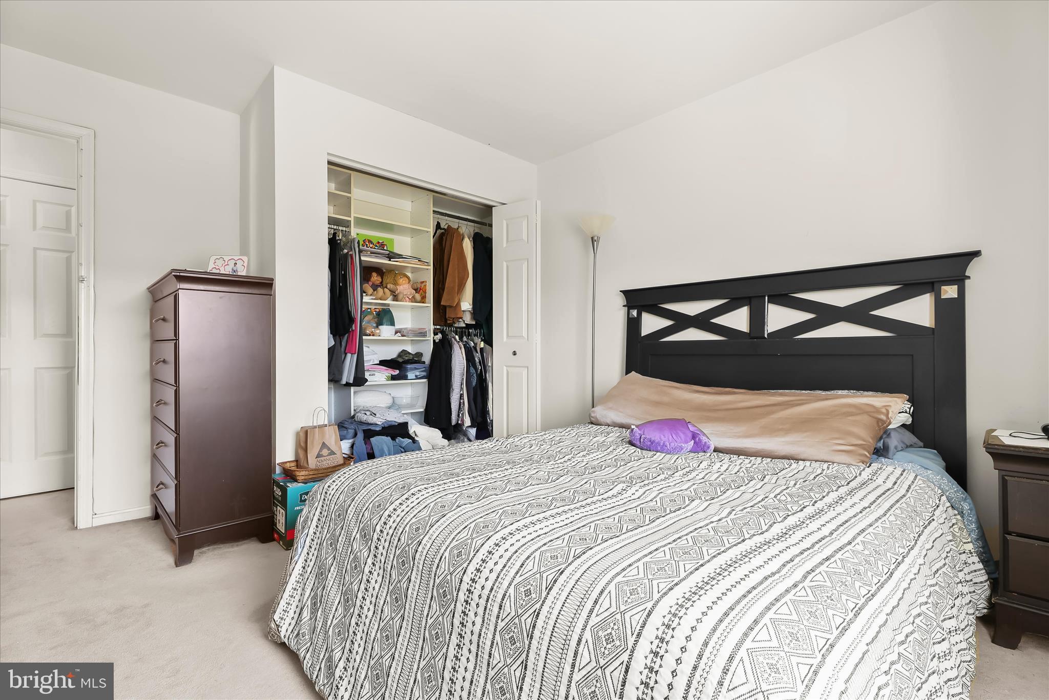 LYONS GATE - Residential