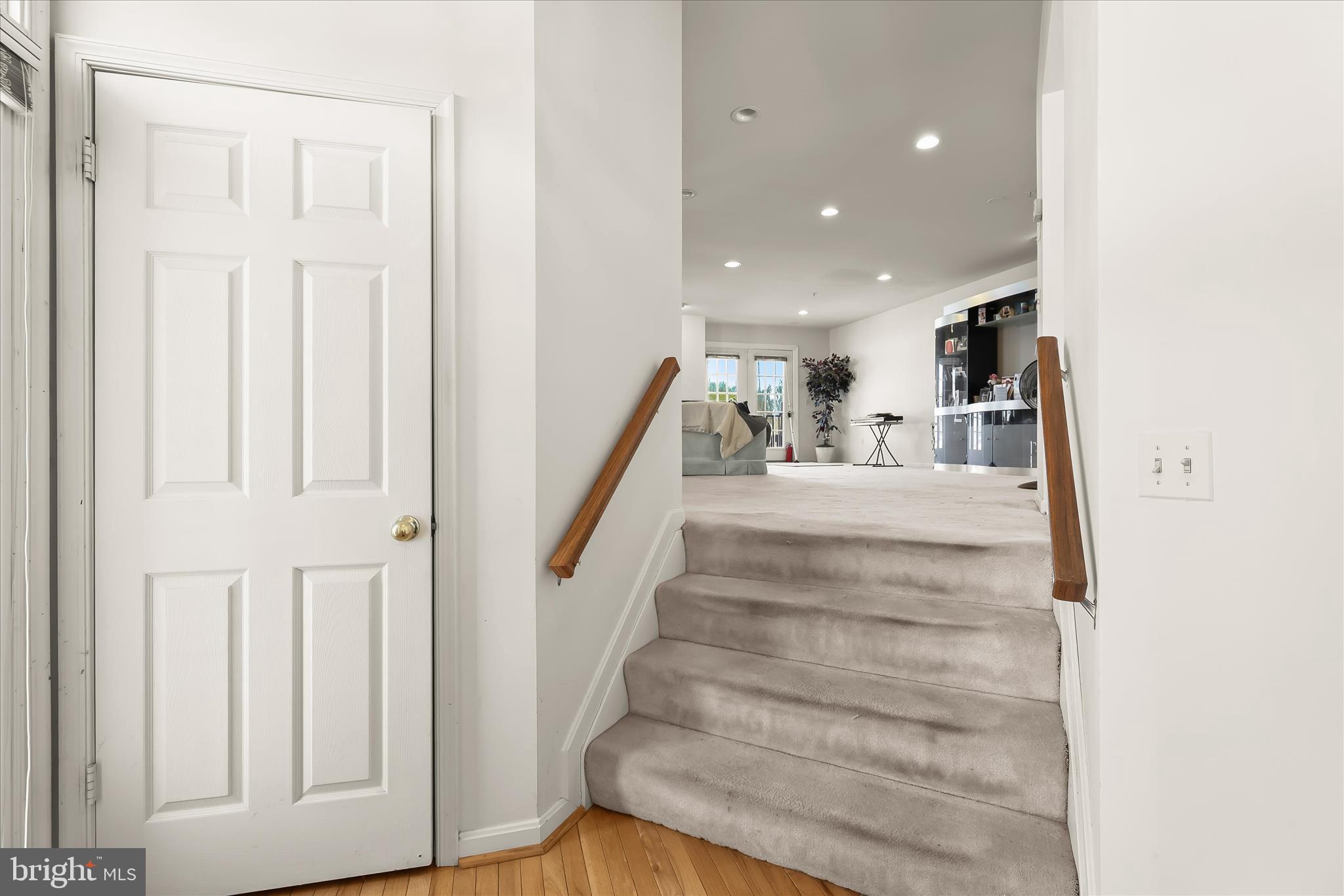 LYONS GATE - Residential