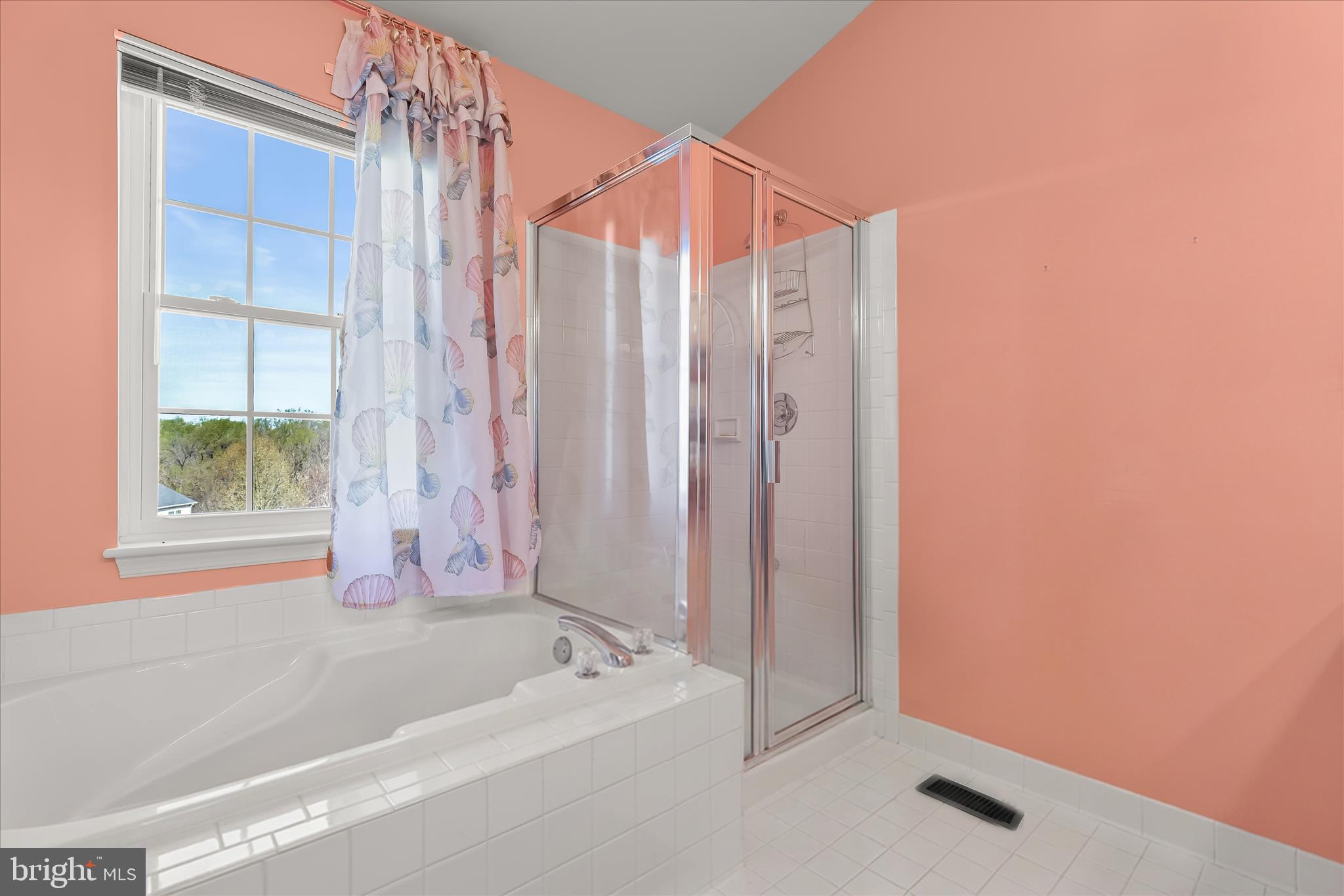 LYONS GATE - Residential