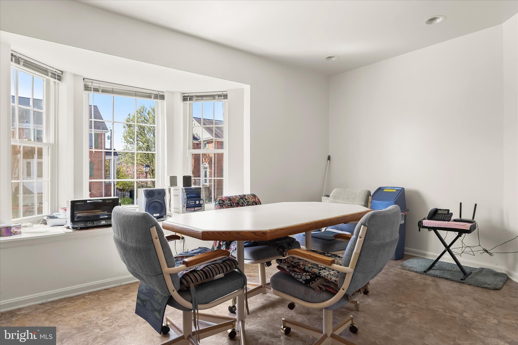 LYONS GATE - Residential