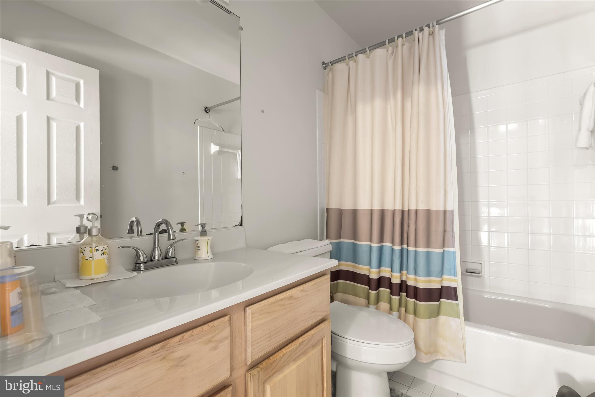 LYONS GATE - Residential