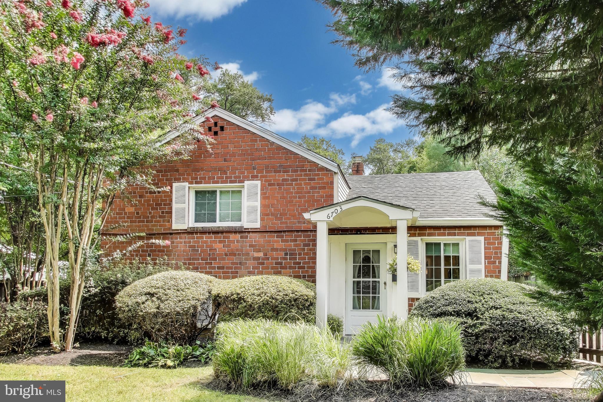 BRILYN PARK - Residential