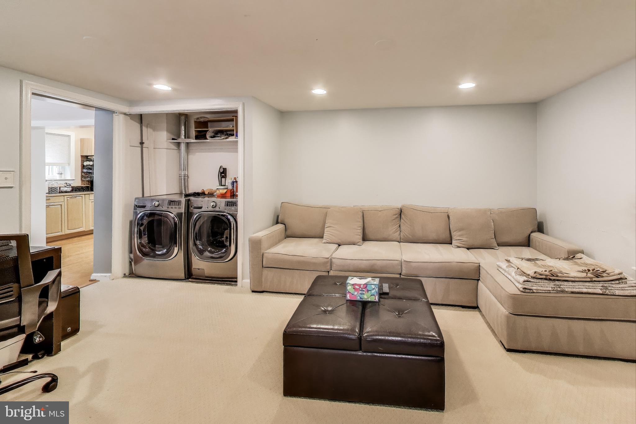 BRILYN PARK - Residential