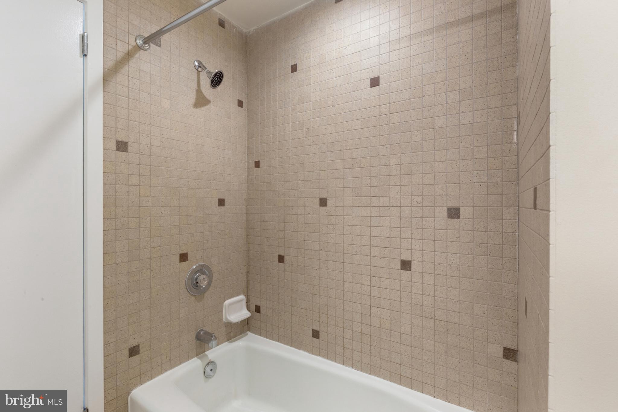 OLD CITY - Residential Lease