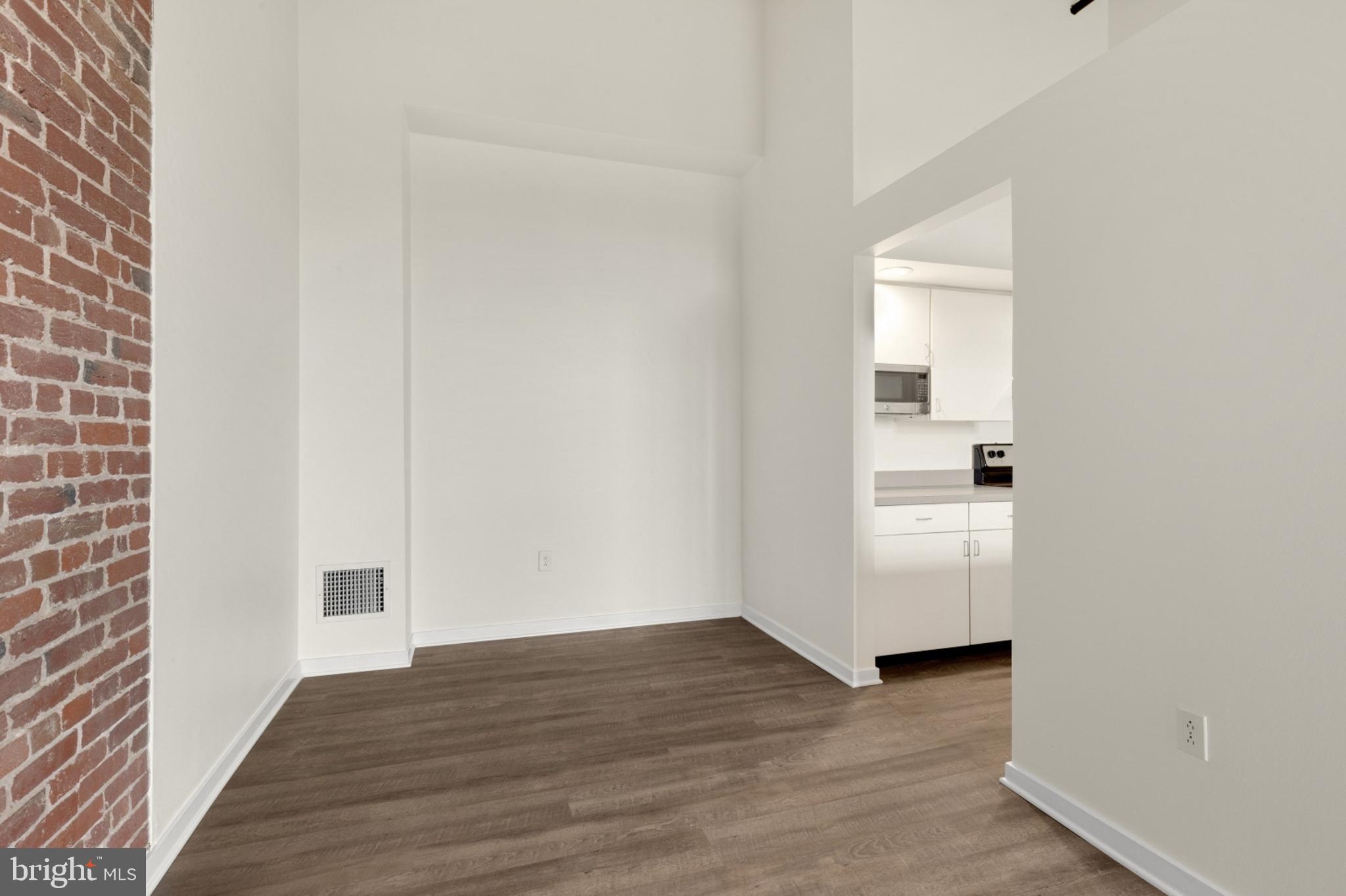 OLD CITY - Residential Lease