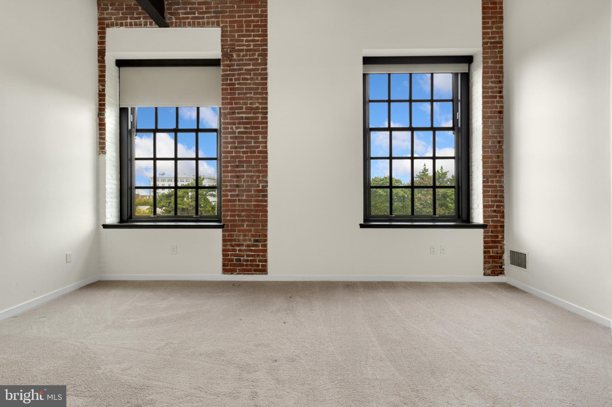 OLD CITY - Residential Lease