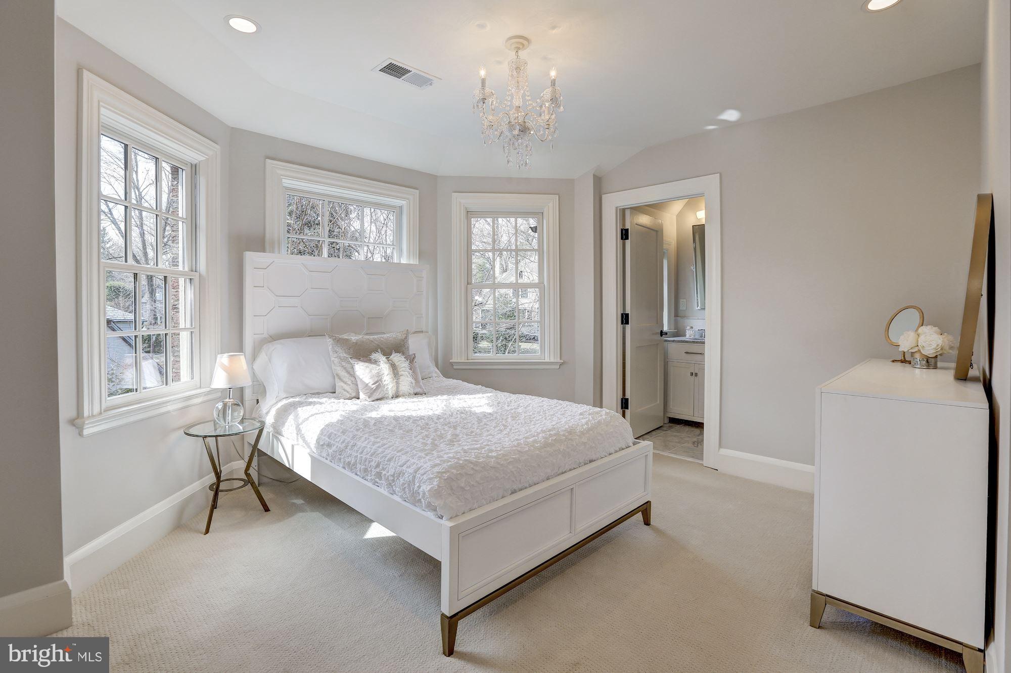 WESLEY HEIGHTS - Residential