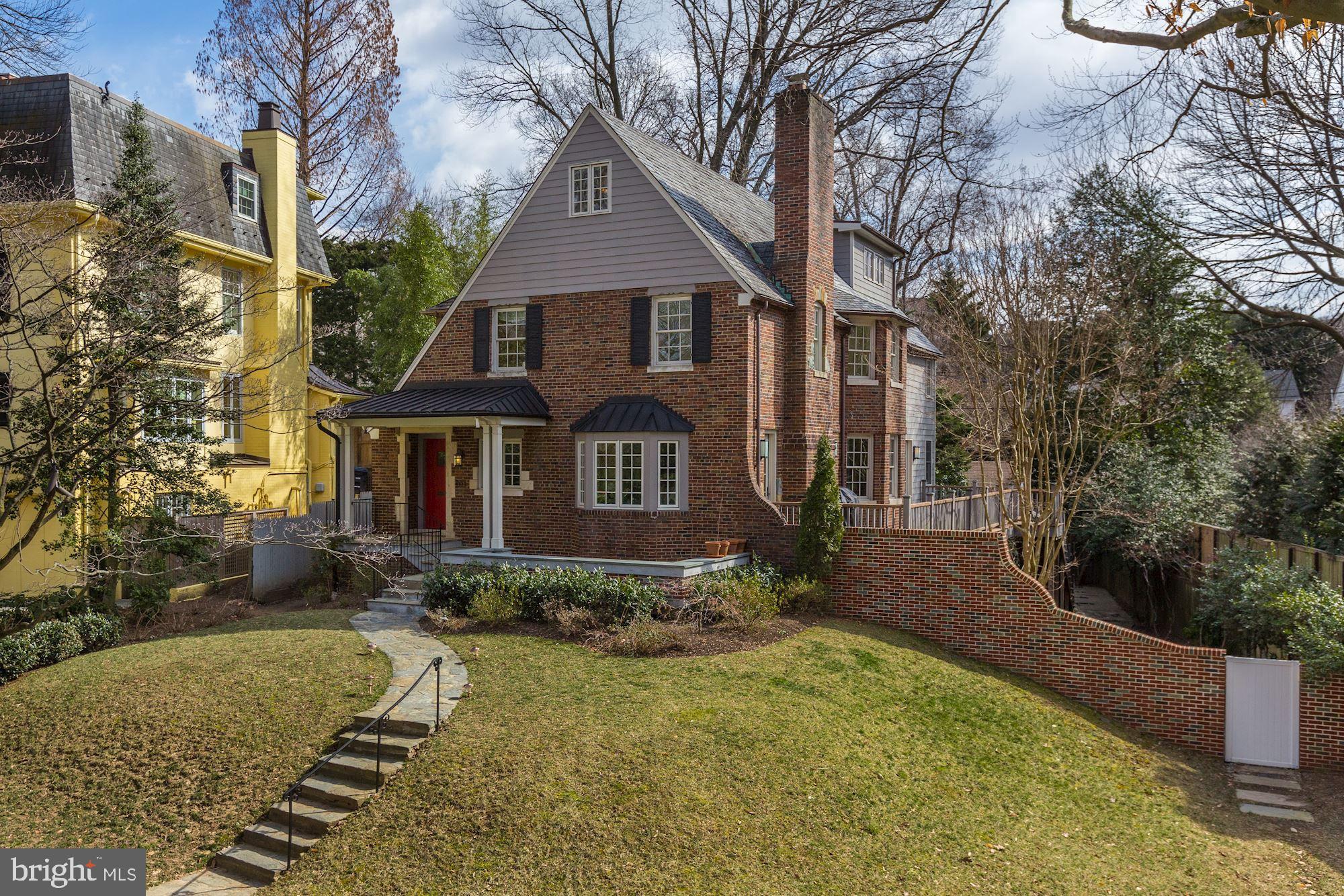 WESLEY HEIGHTS - Residential