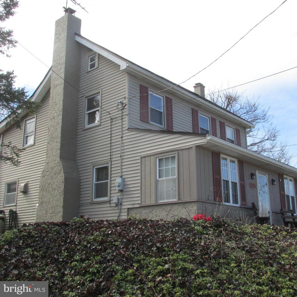 Photo of 68 GERMANTOWN AVE, CHRISTIANA, PA 17509 (MLS # PALA2032252)