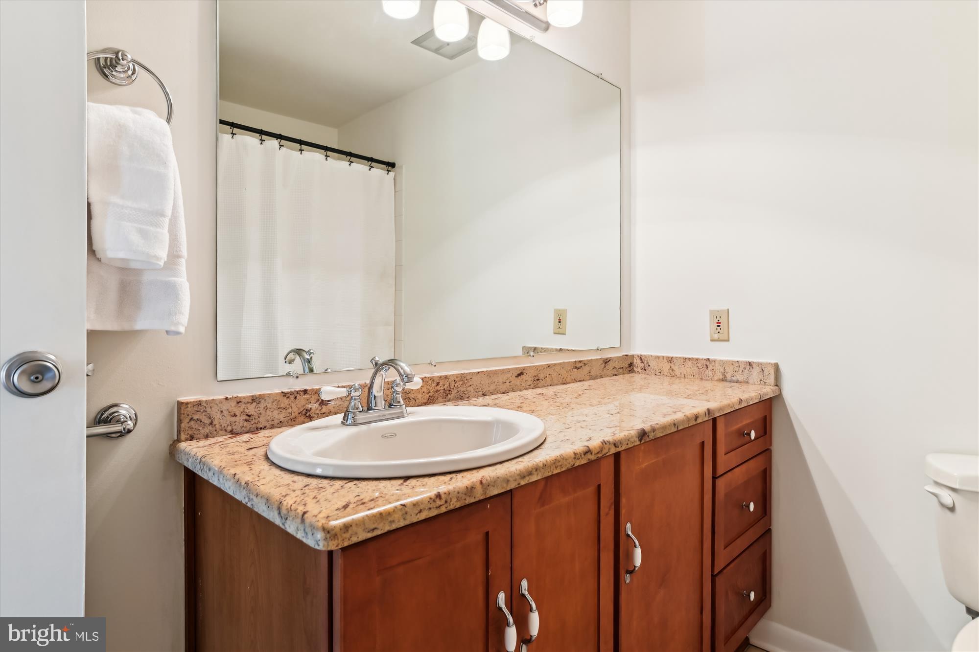 RIVA COMMONS - Residential