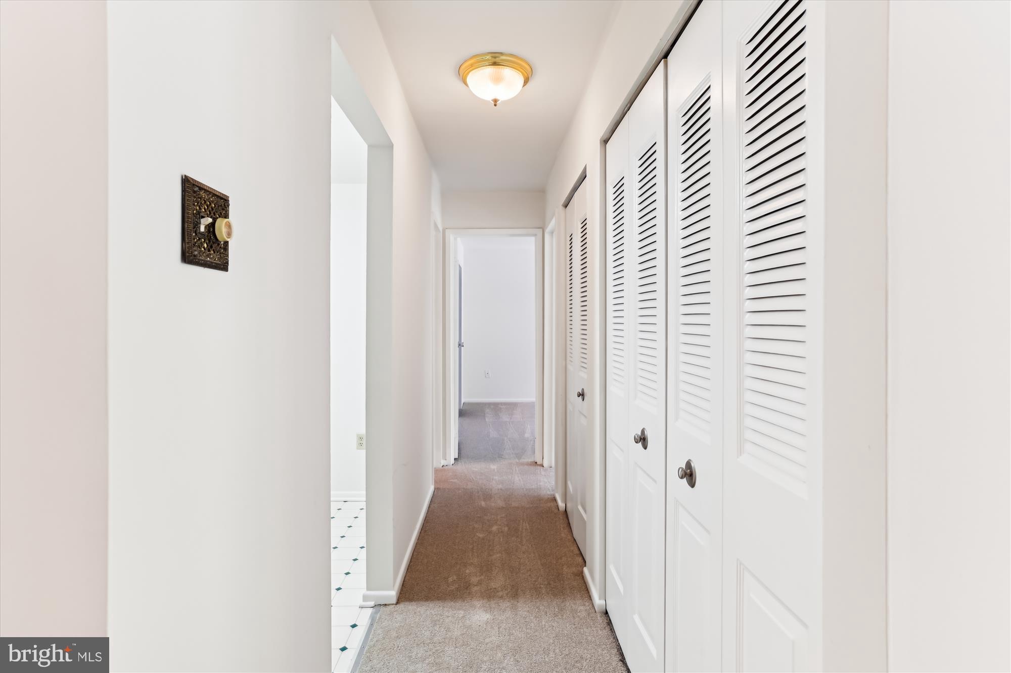 RIVA COMMONS - Residential