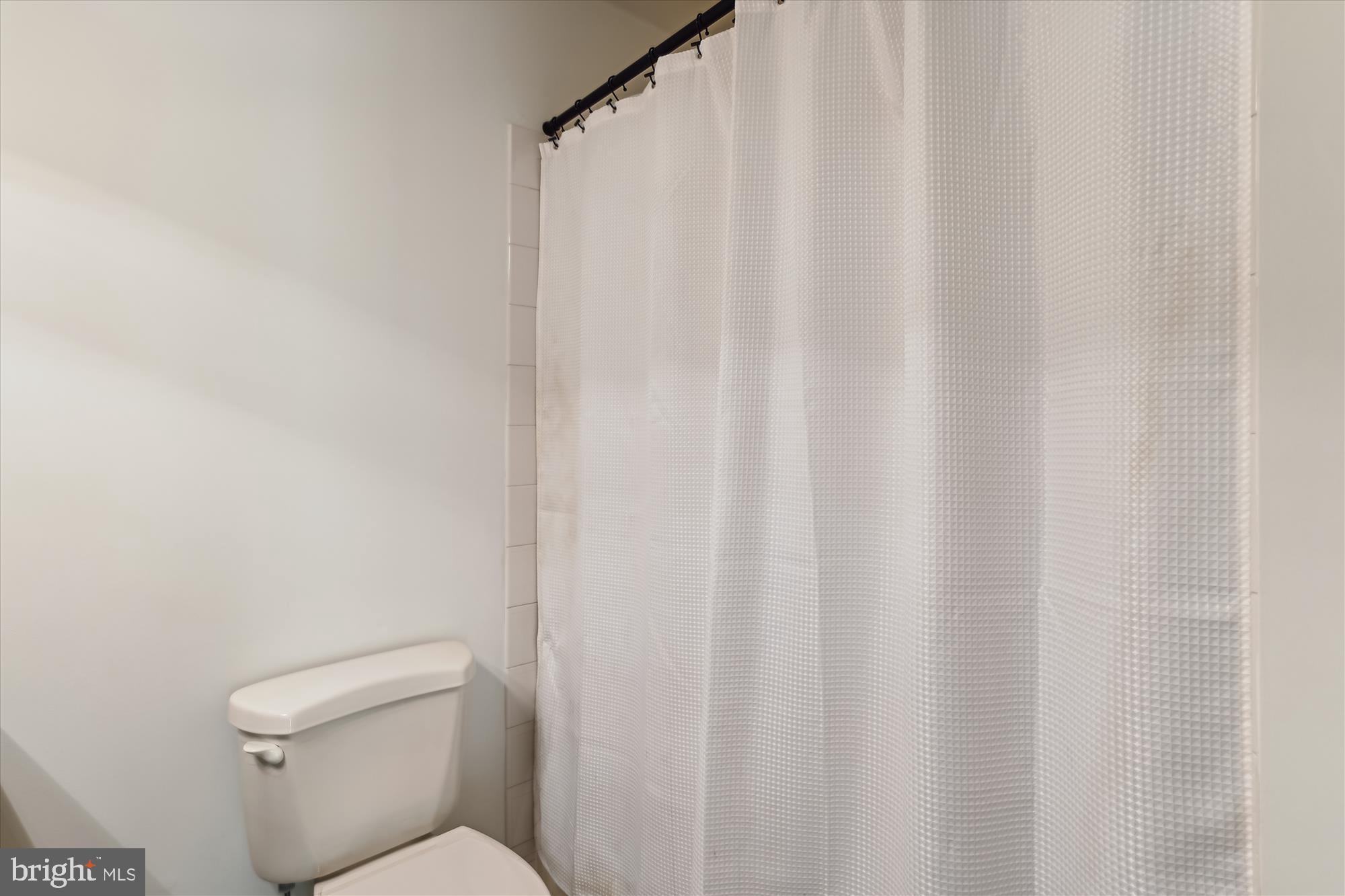 RIVA COMMONS - Residential