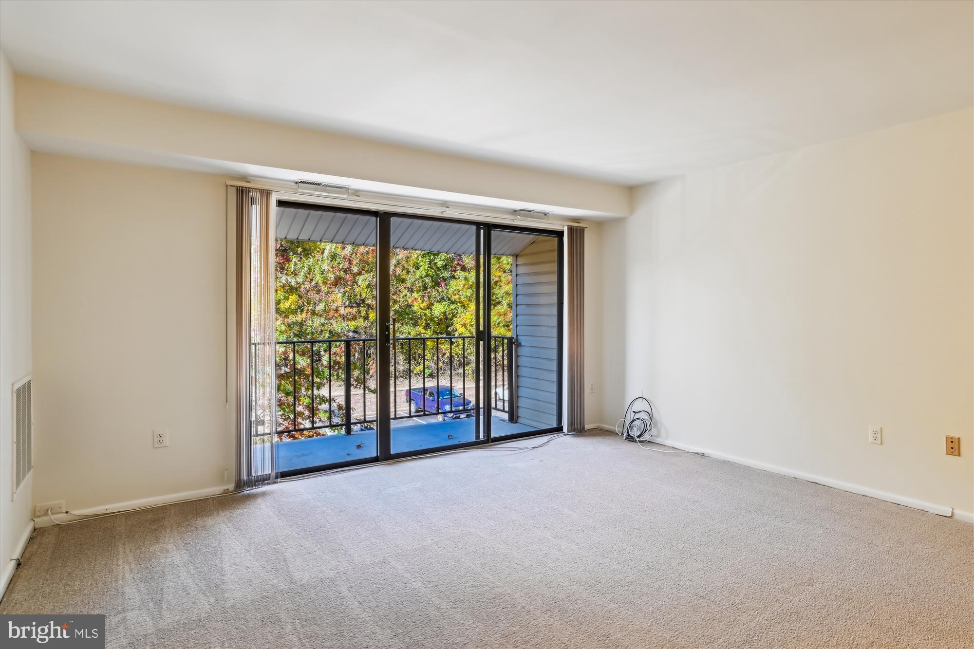 RIVA COMMONS - Residential