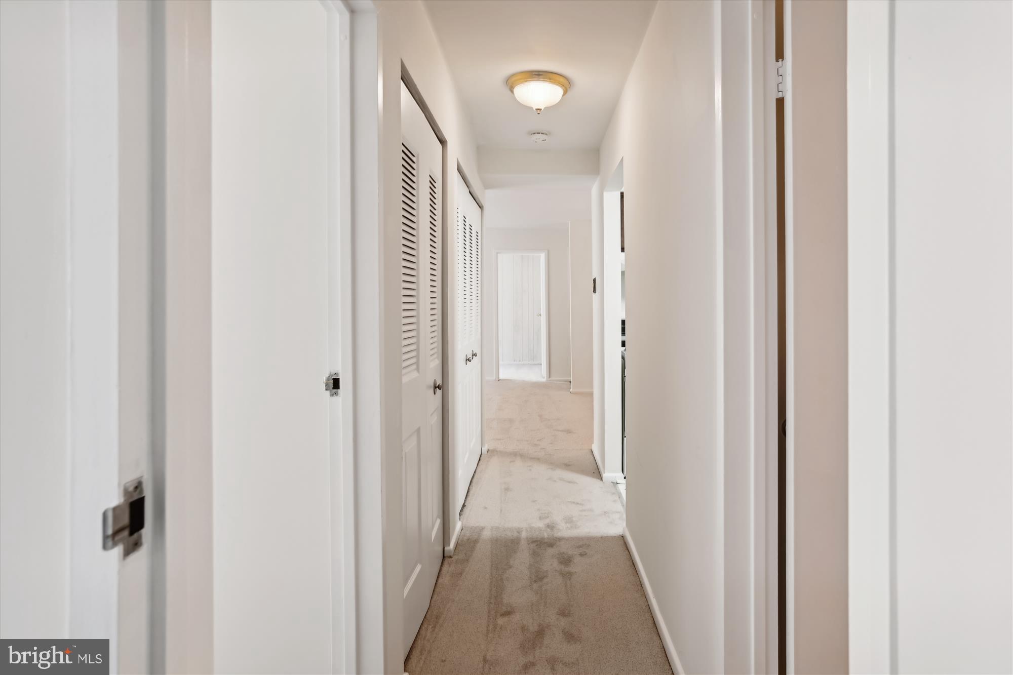 RIVA COMMONS - Residential