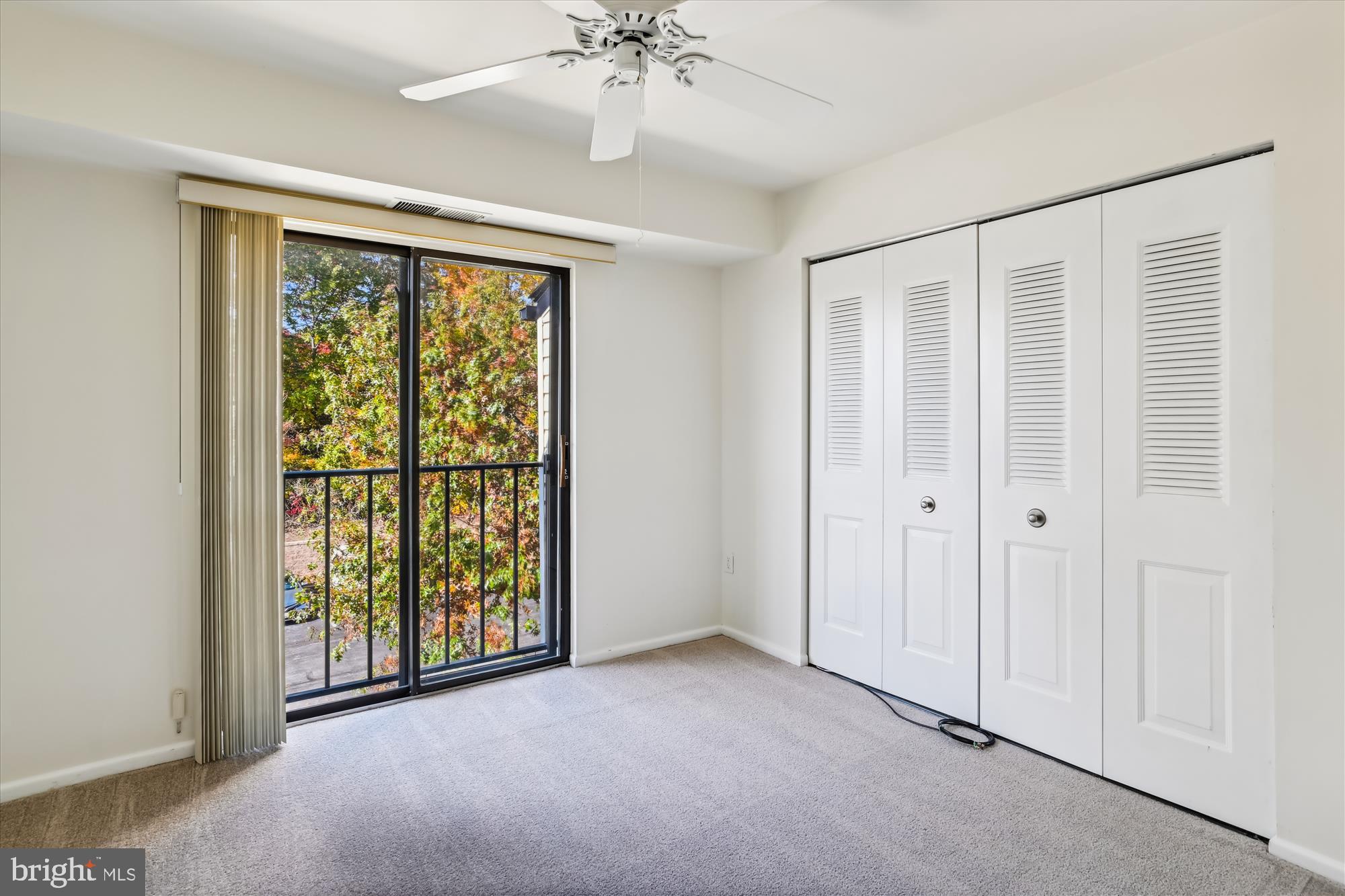 RIVA COMMONS - Residential