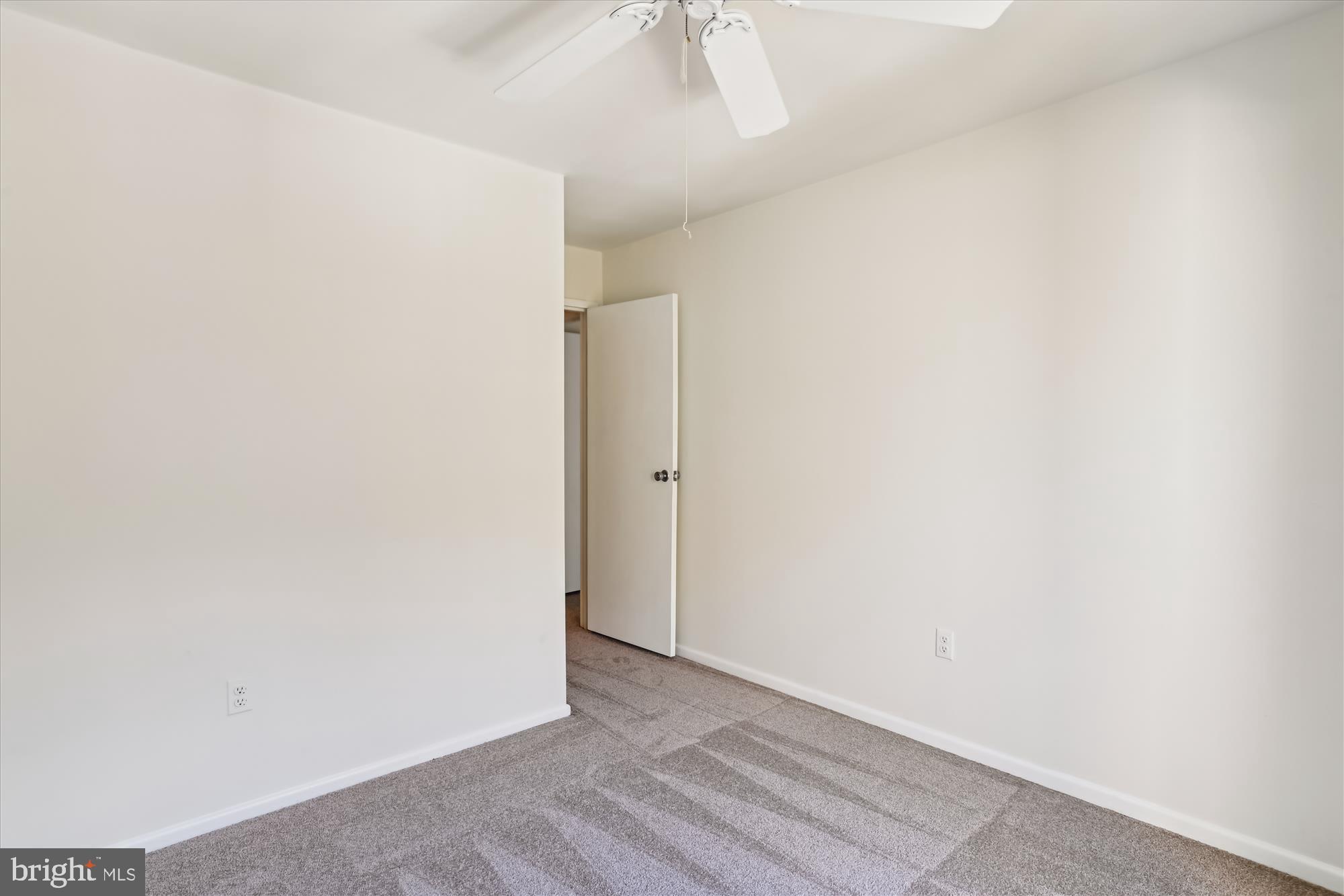 RIVA COMMONS - Residential