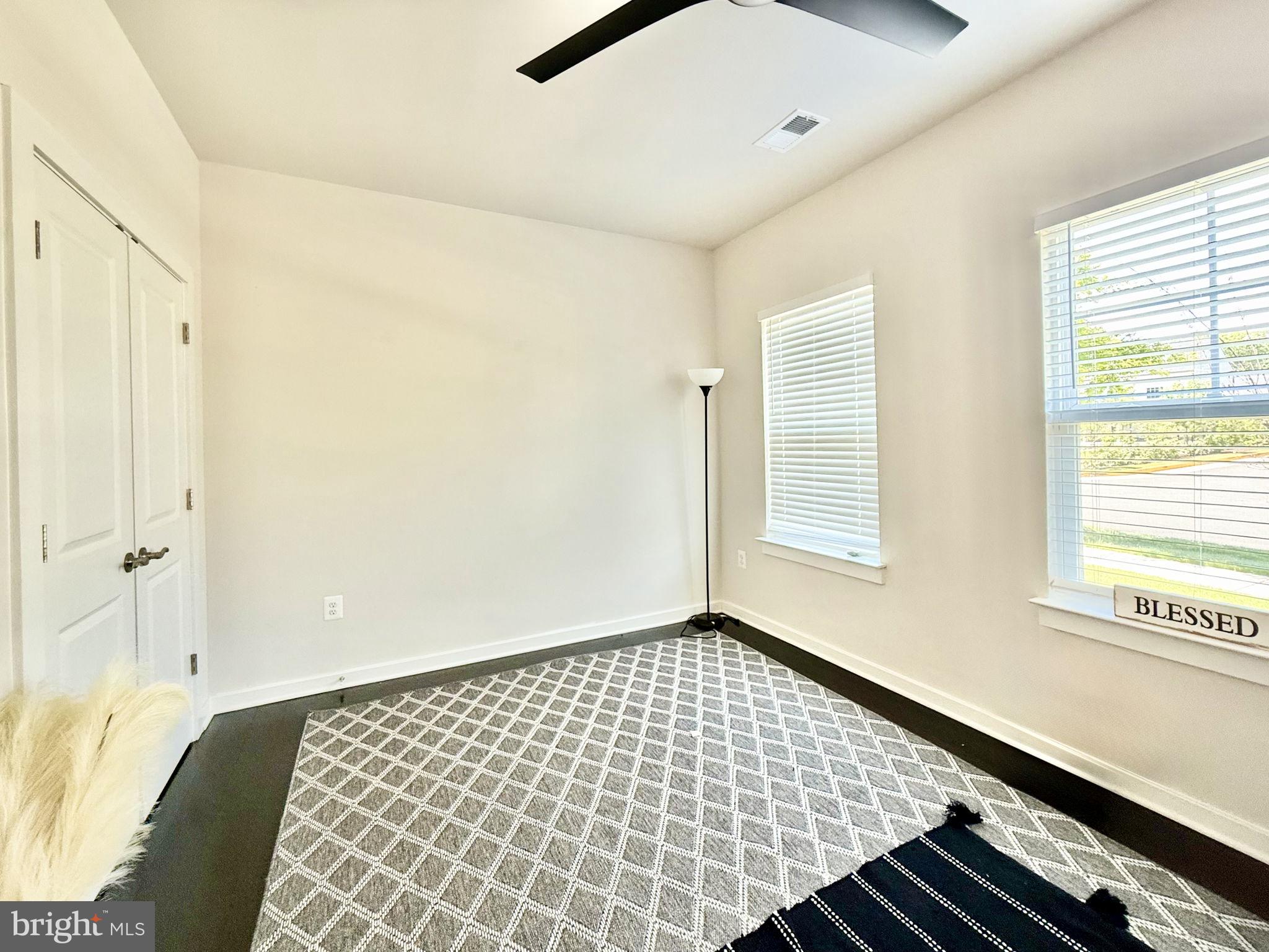 1761 AUTUMN MAPLE LEAF DRIVE
