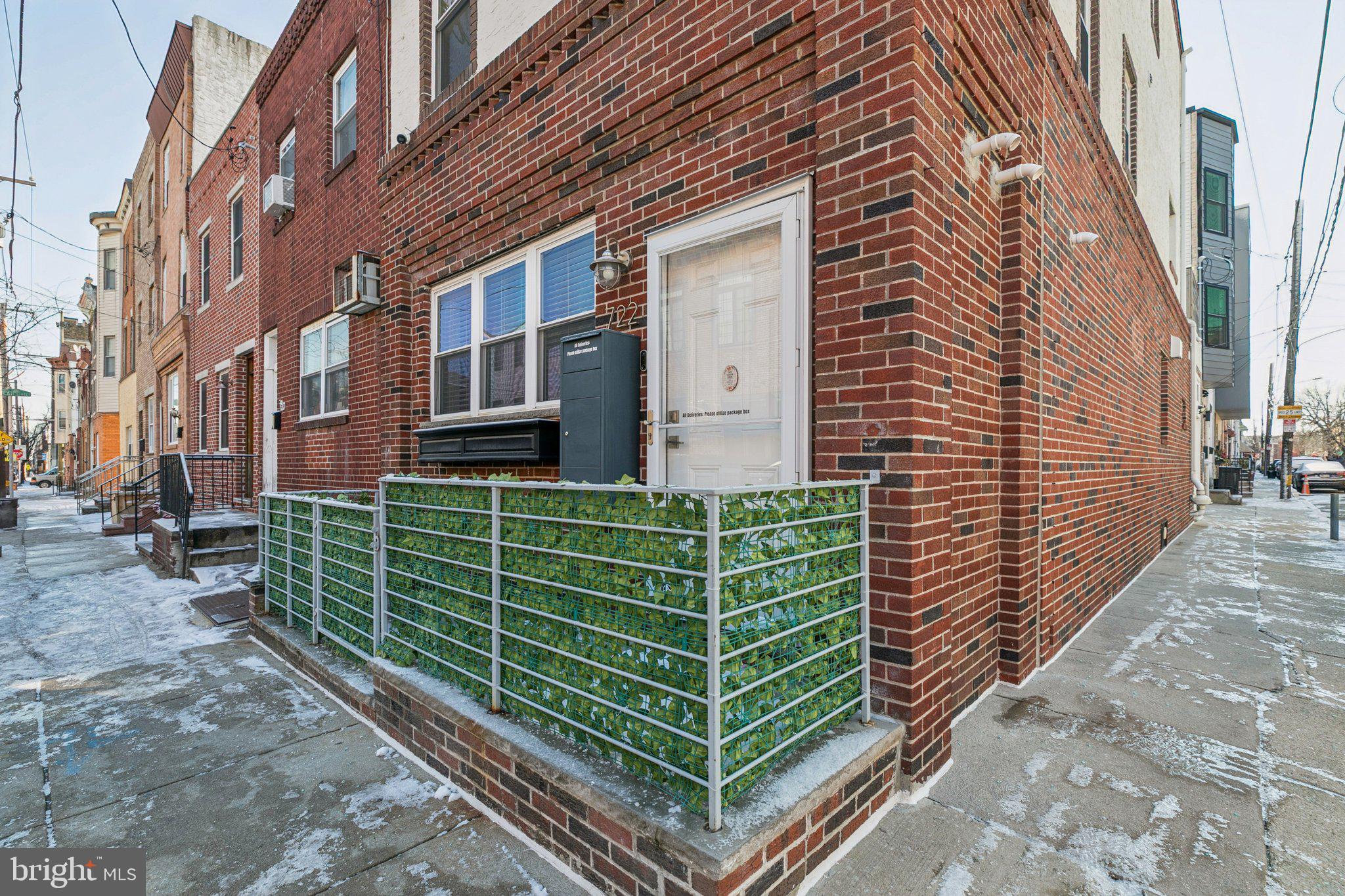 PASSYUNK SQUARE - Residential