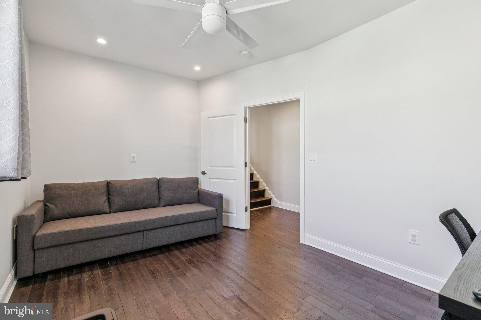 PASSYUNK SQUARE - Residential