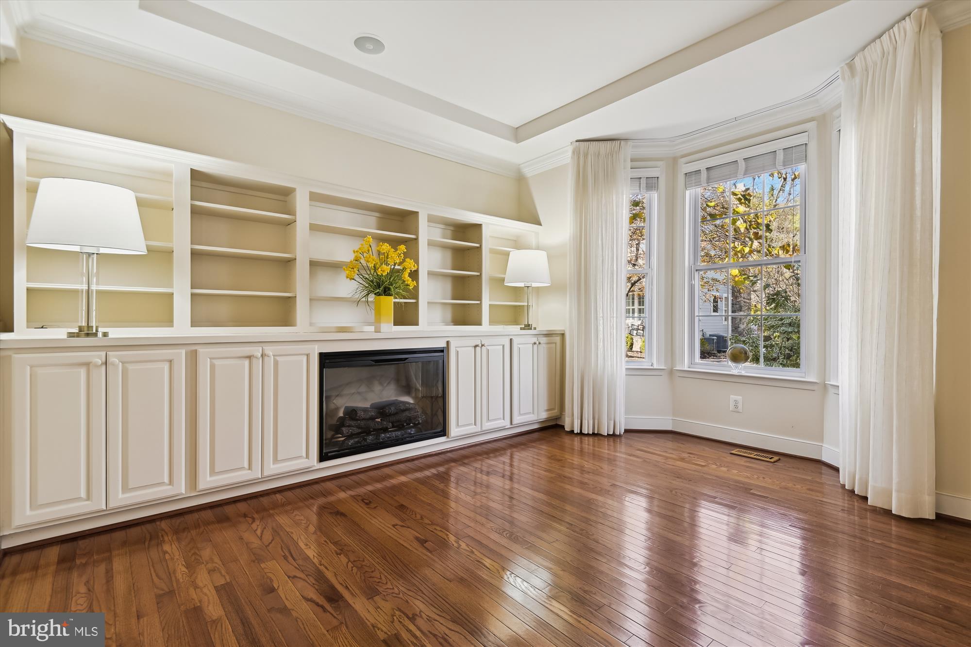 NORTH ROLAND PARK - Residential