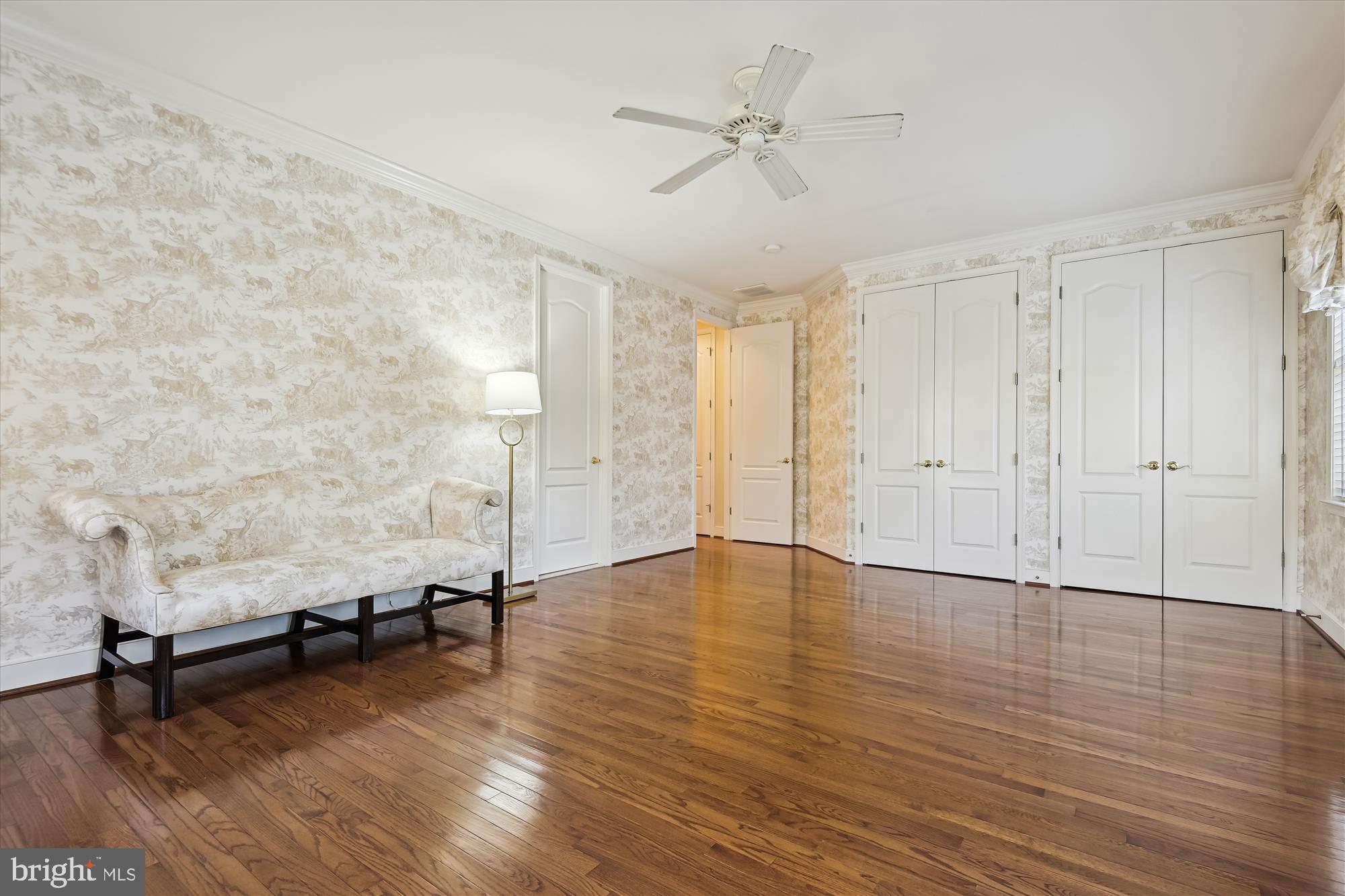 NORTH ROLAND PARK - Residential