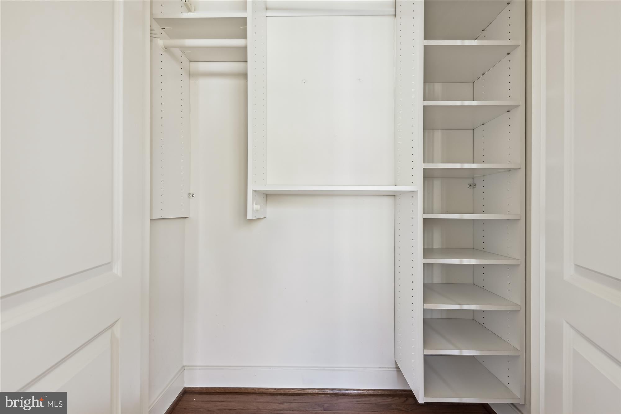 NORTH ROLAND PARK - Residential