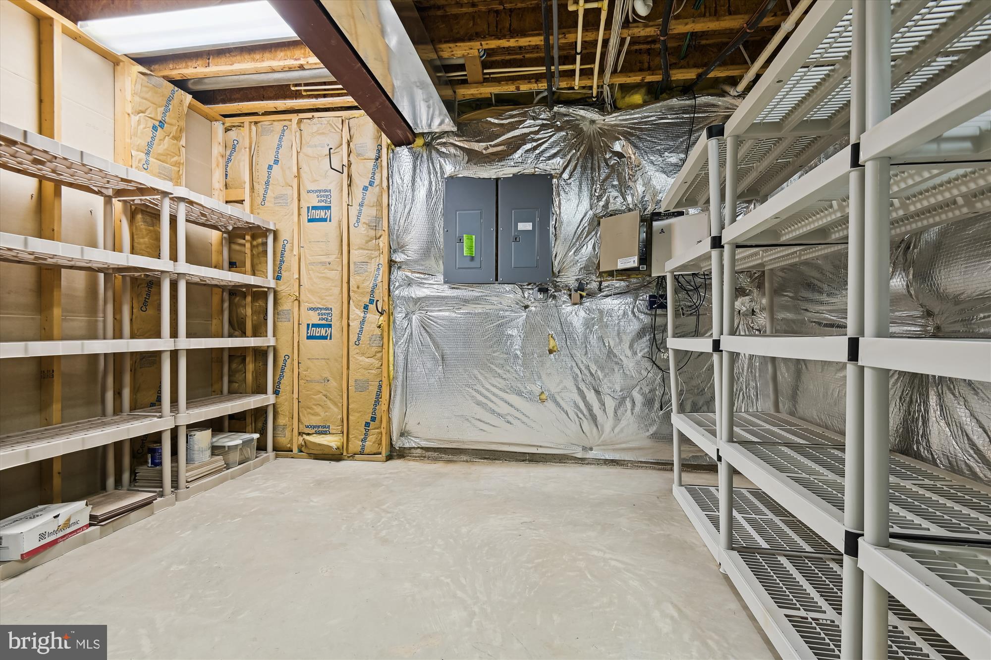 NORTH ROLAND PARK - Residential