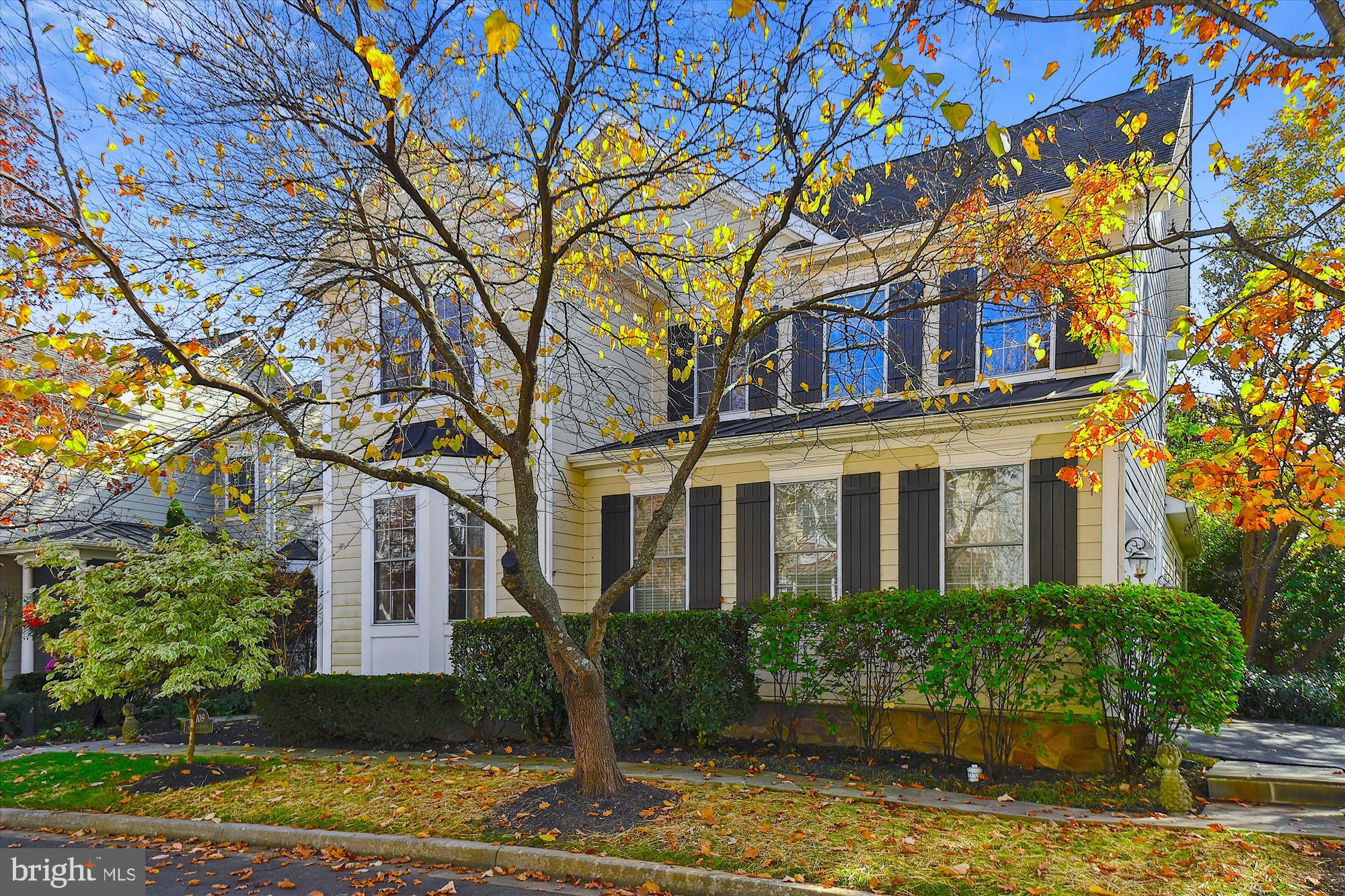 NORTH ROLAND PARK - Residential