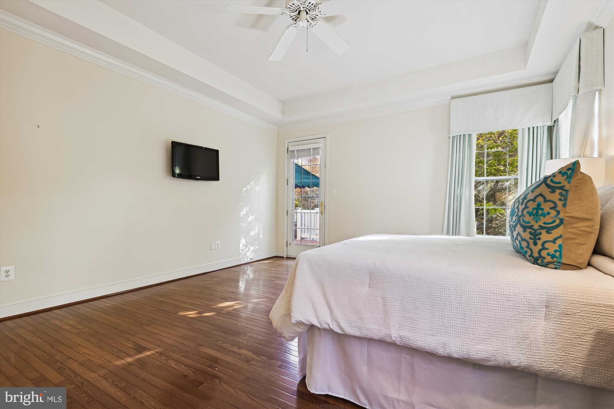 NORTH ROLAND PARK - Residential