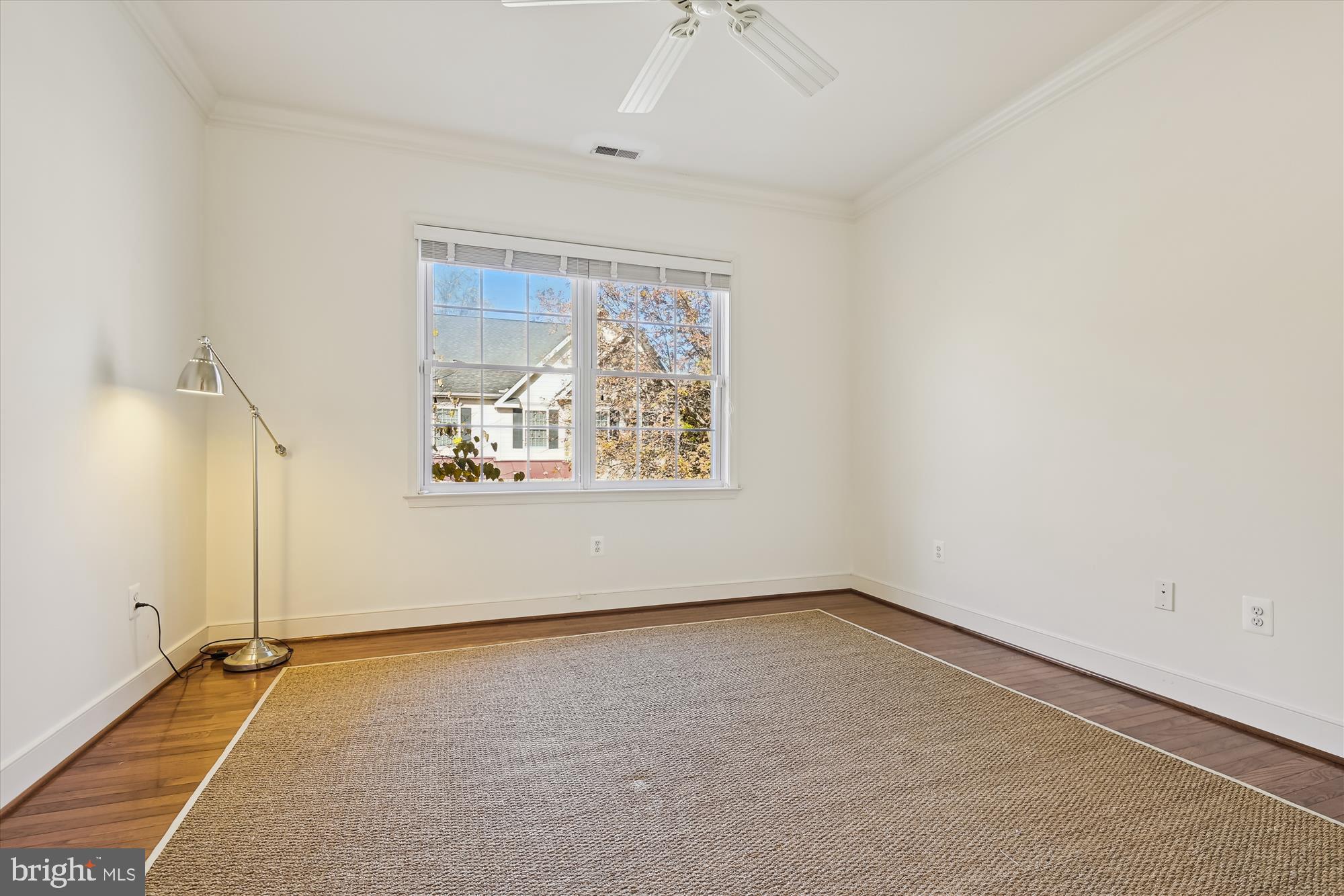 NORTH ROLAND PARK - Residential