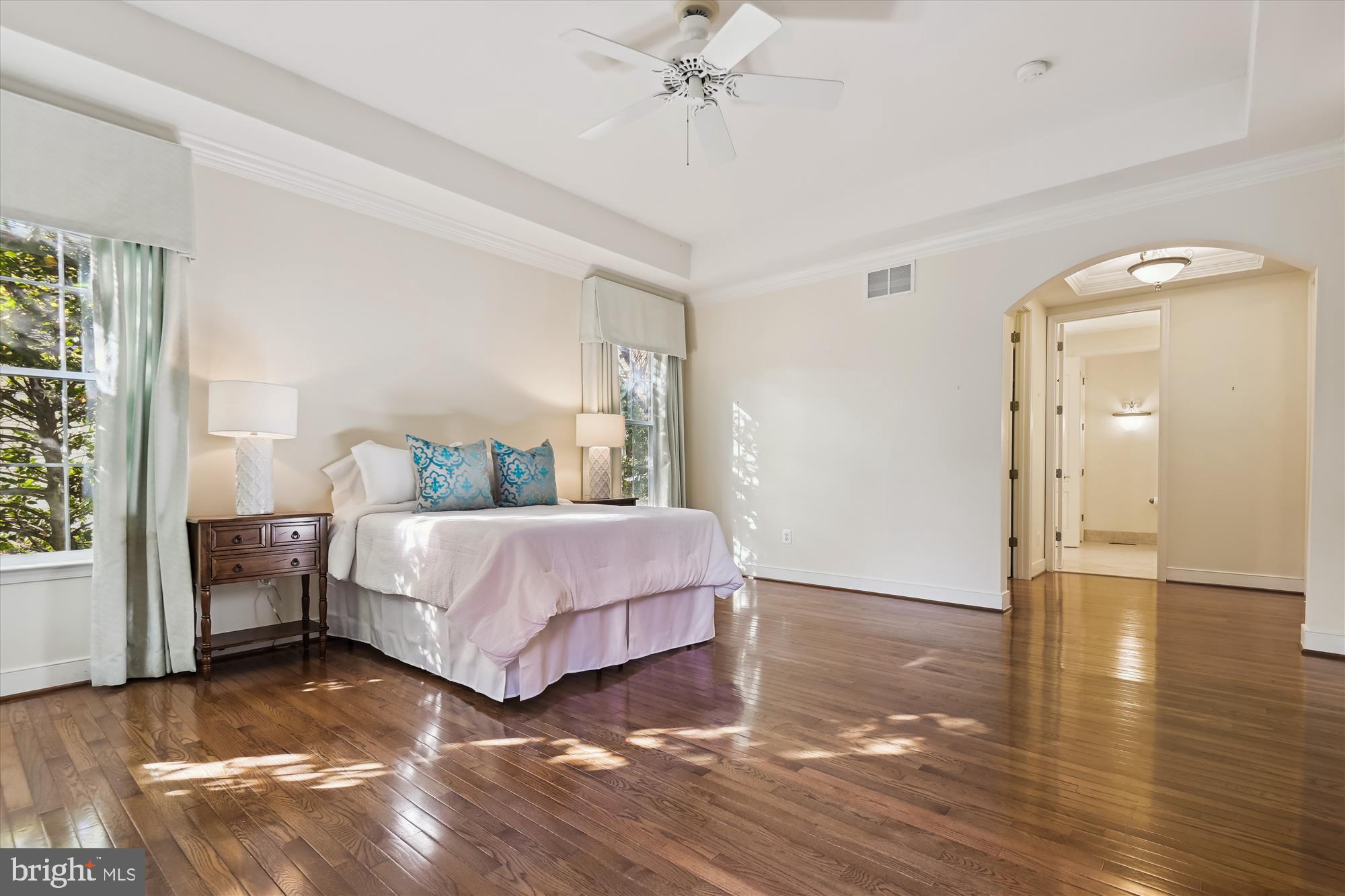 NORTH ROLAND PARK - Residential