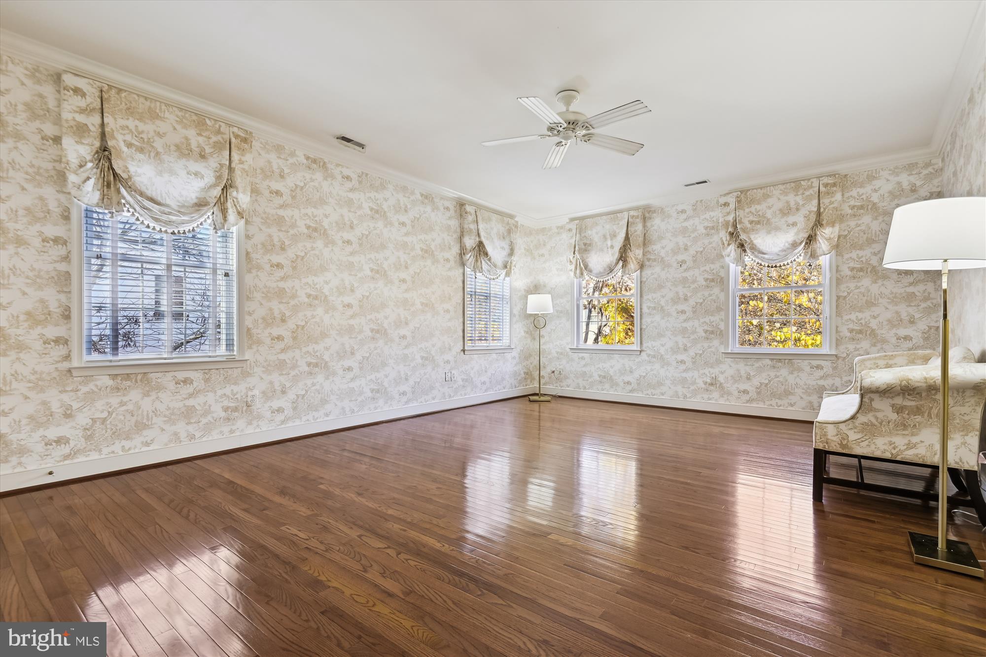 NORTH ROLAND PARK - Residential