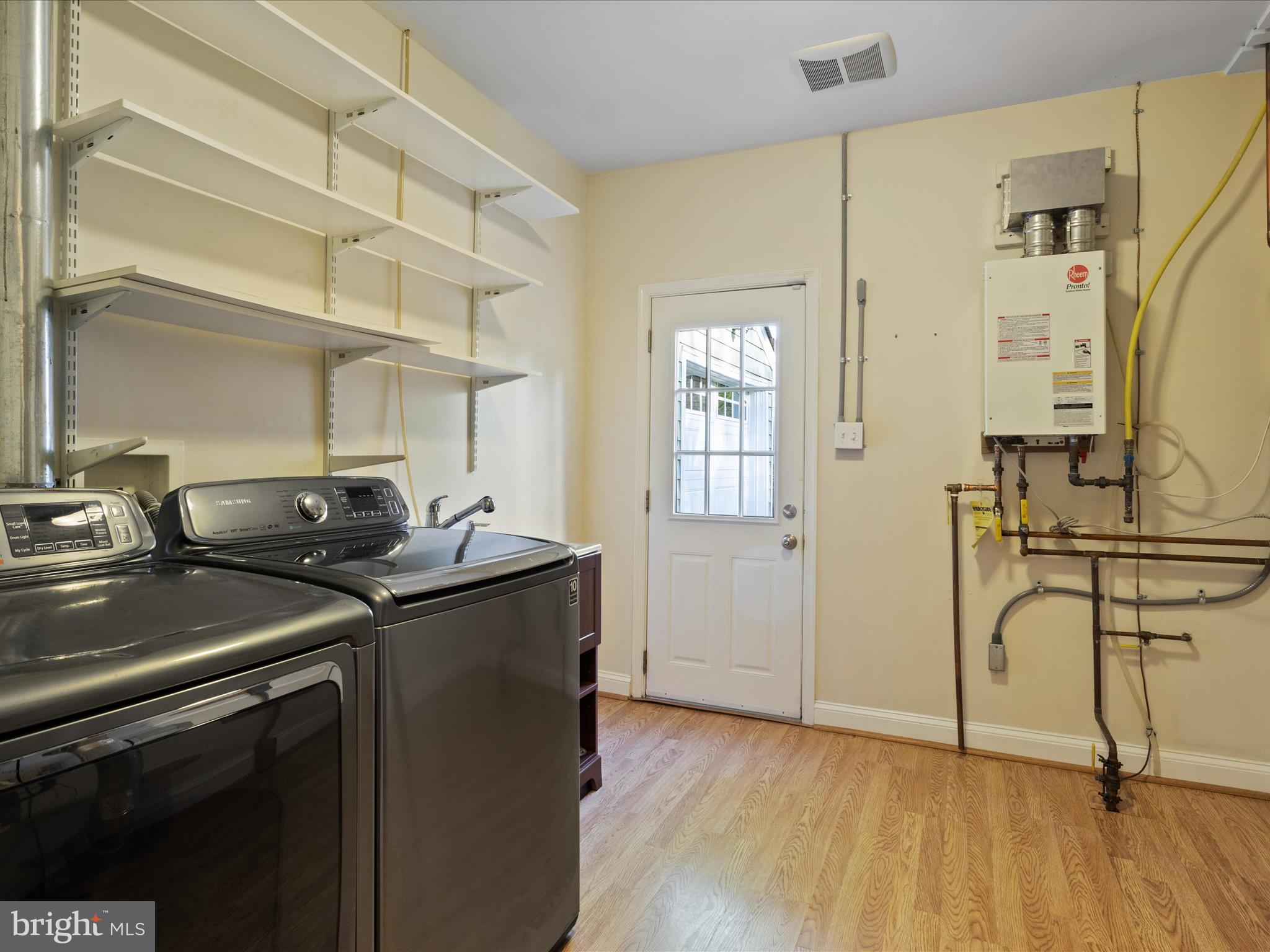 GREENWAY DOWNS - Residential Lease