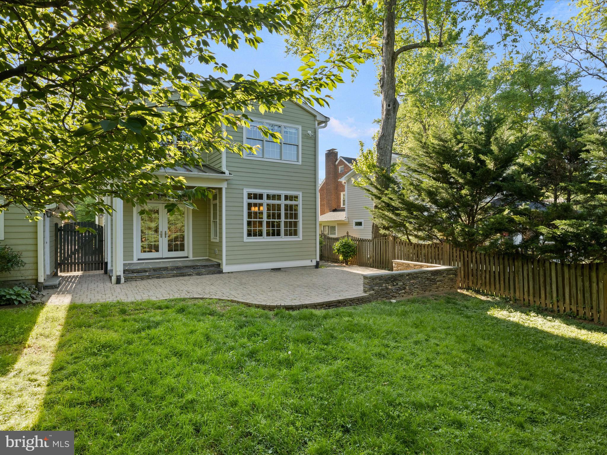 GREENWAY DOWNS - Residential Lease