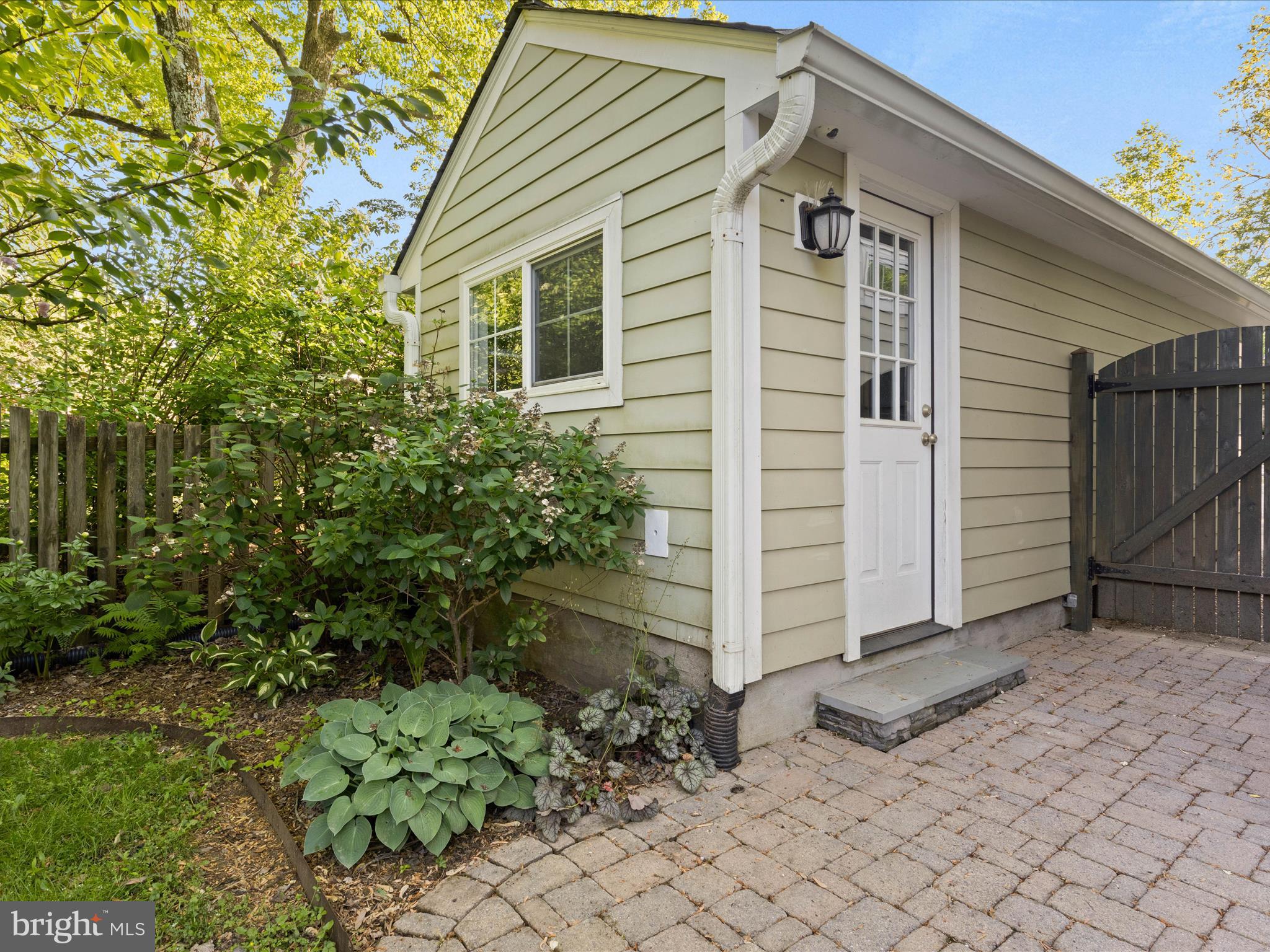 GREENWAY DOWNS - Residential Lease