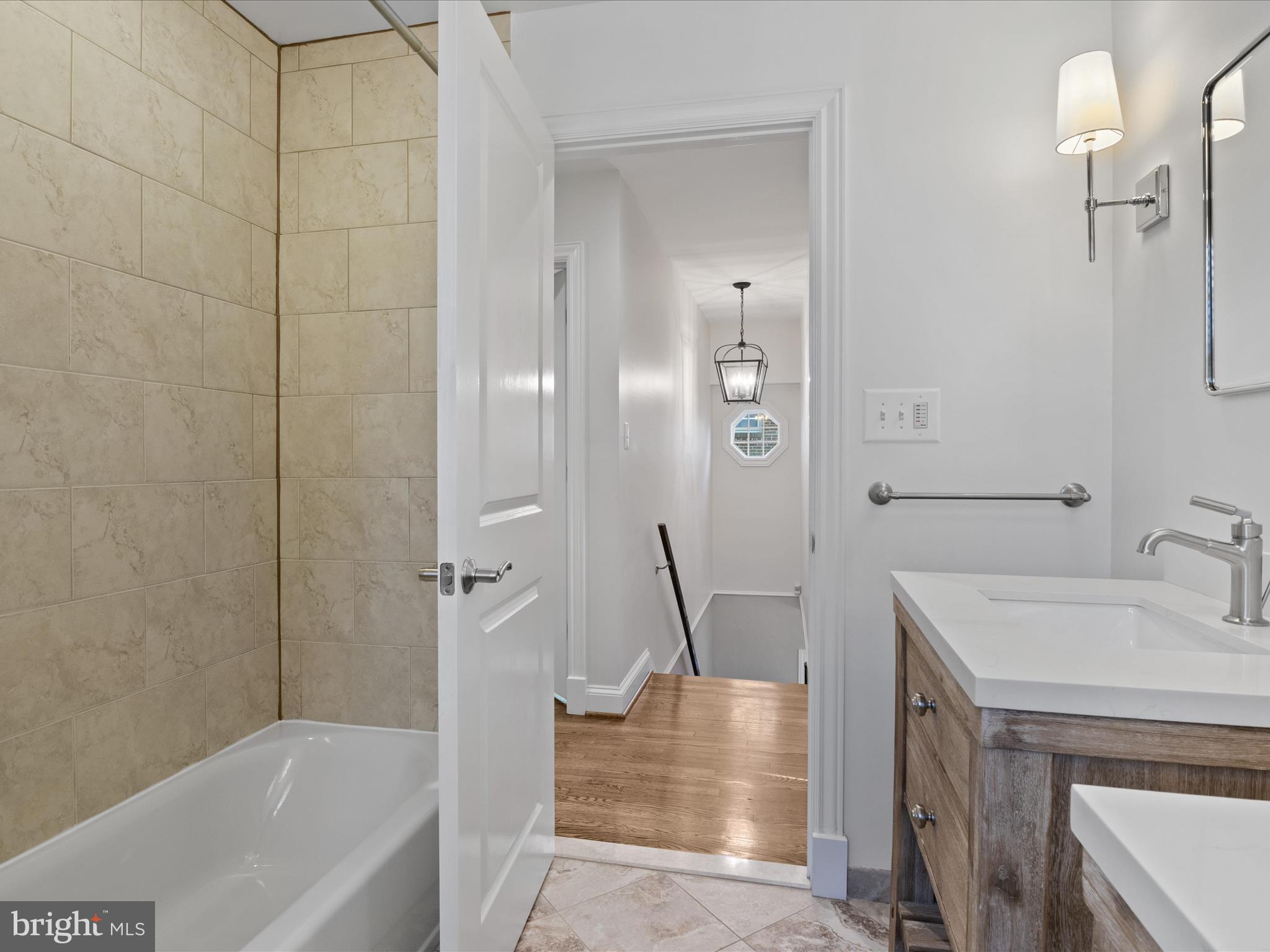 GREENWAY DOWNS - Residential Lease