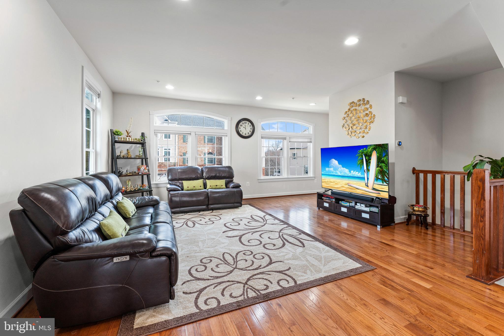 TAYLOR VILLAGE - Residential