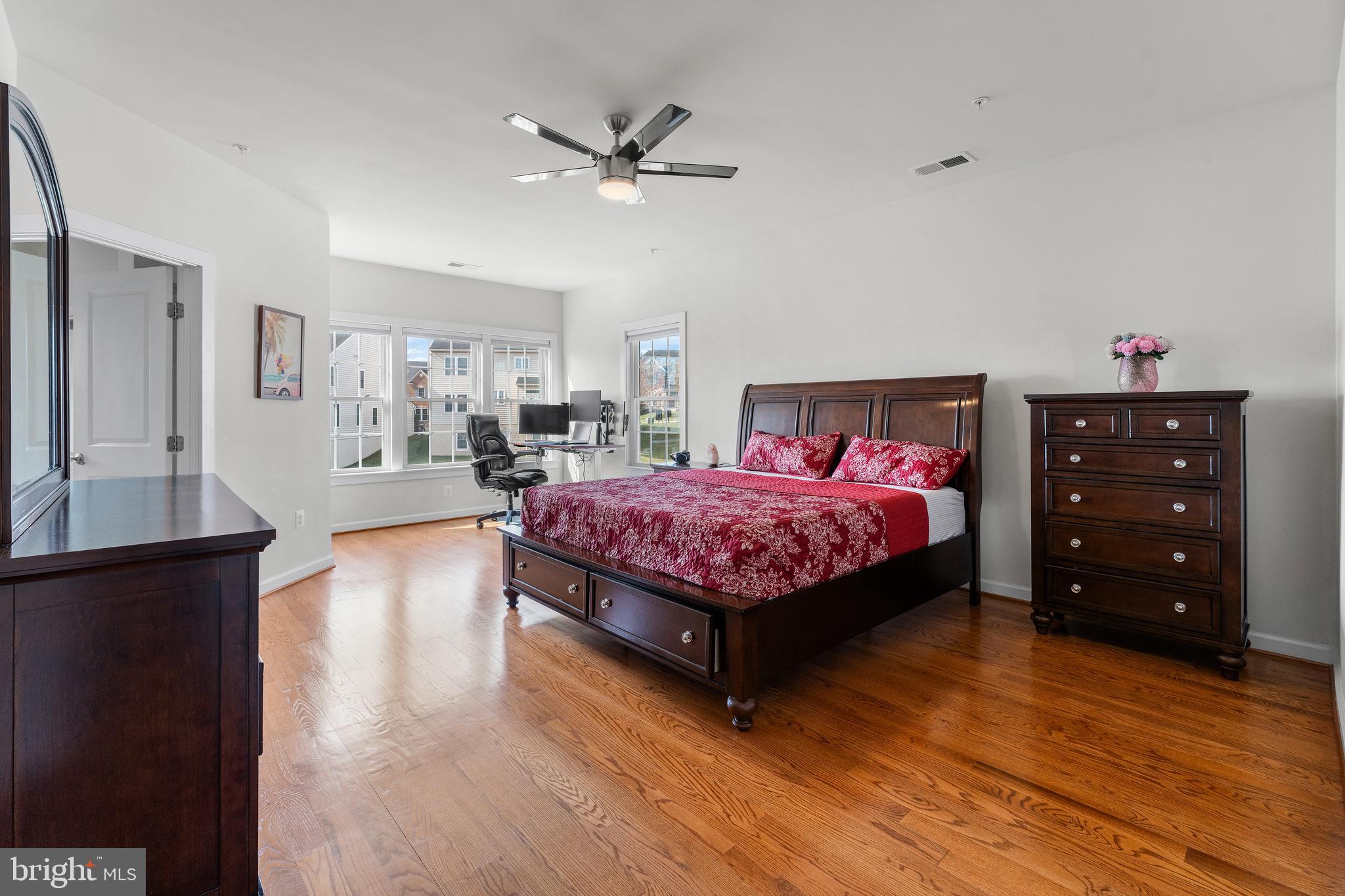 TAYLOR VILLAGE - Residential