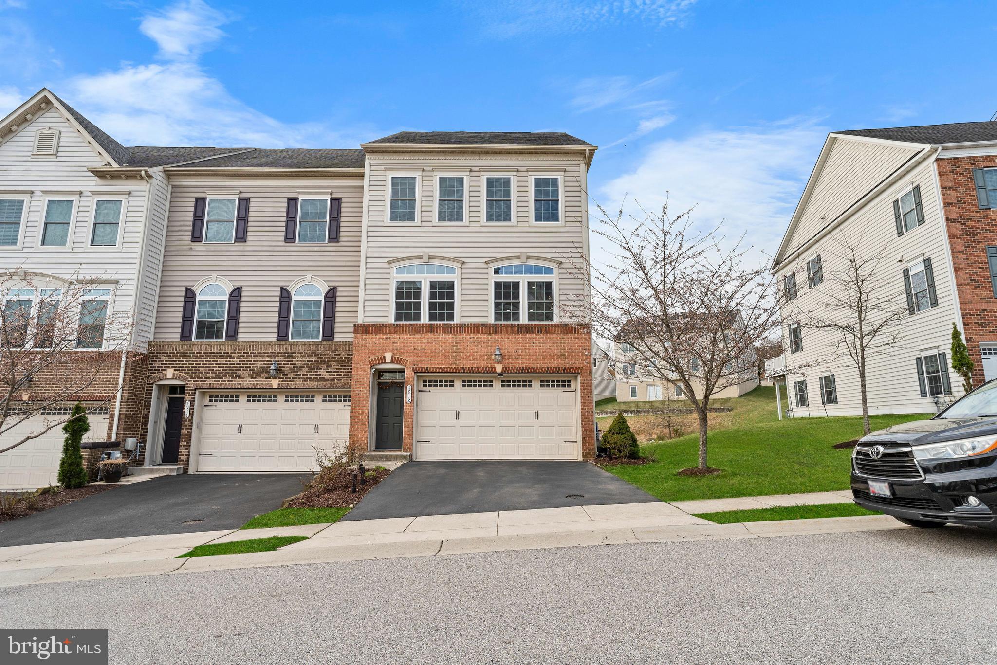 TAYLOR VILLAGE - Residential