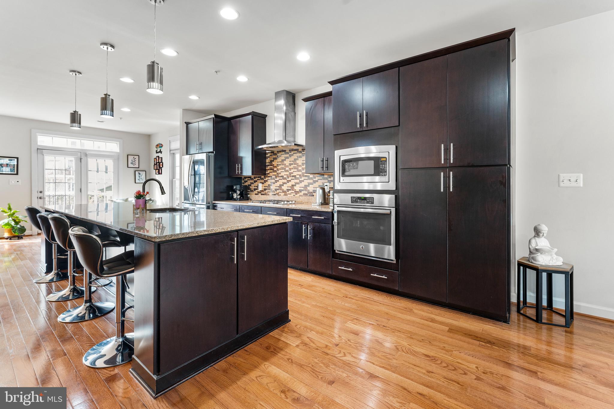 TAYLOR VILLAGE - Residential