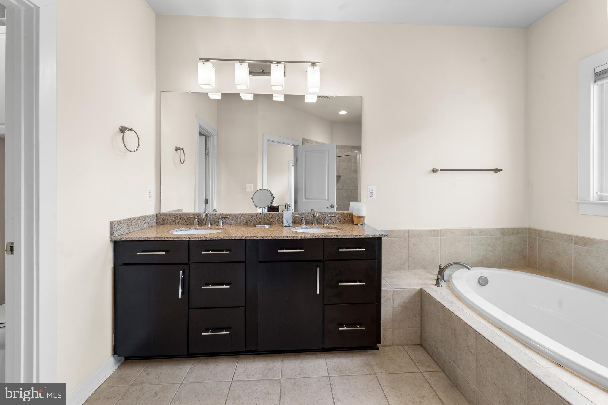 TAYLOR VILLAGE - Residential