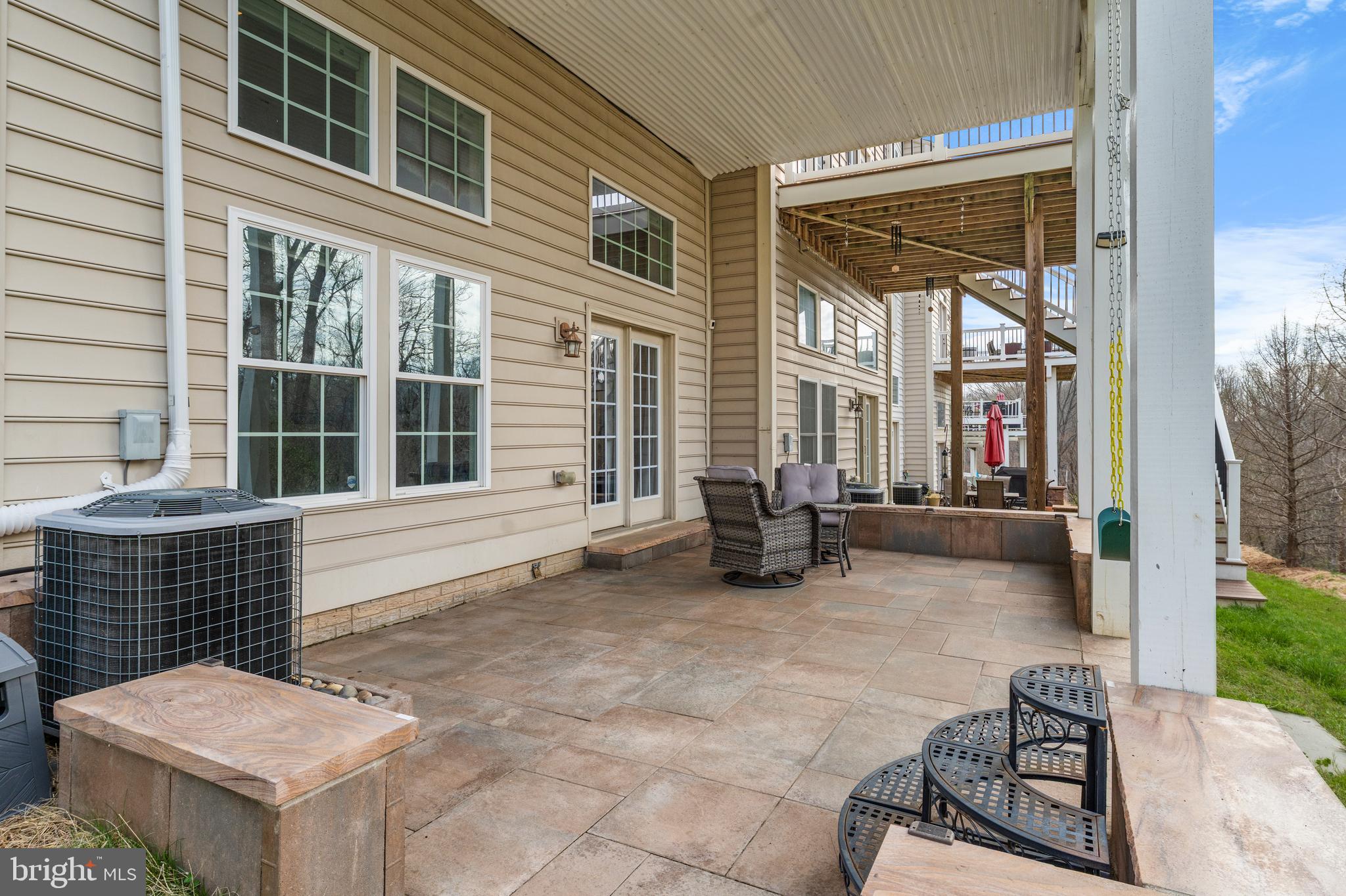 TAYLOR VILLAGE - Residential