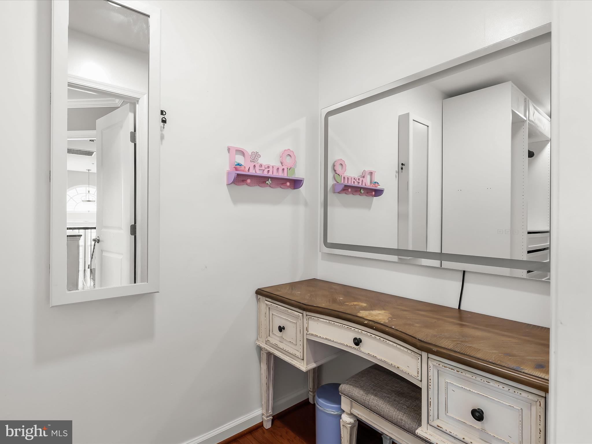 EAGLES REST - Residential