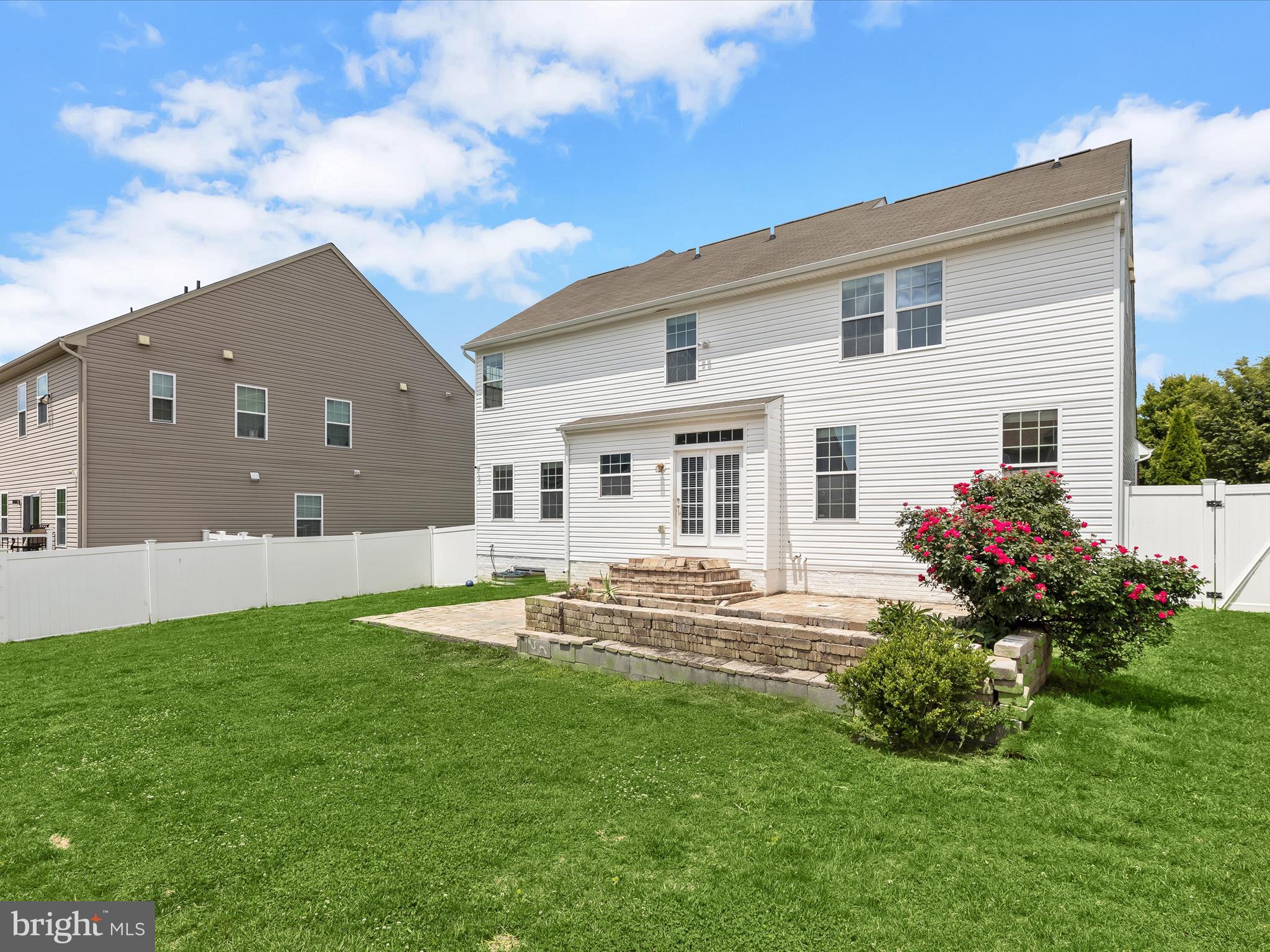 EAGLES REST - Residential