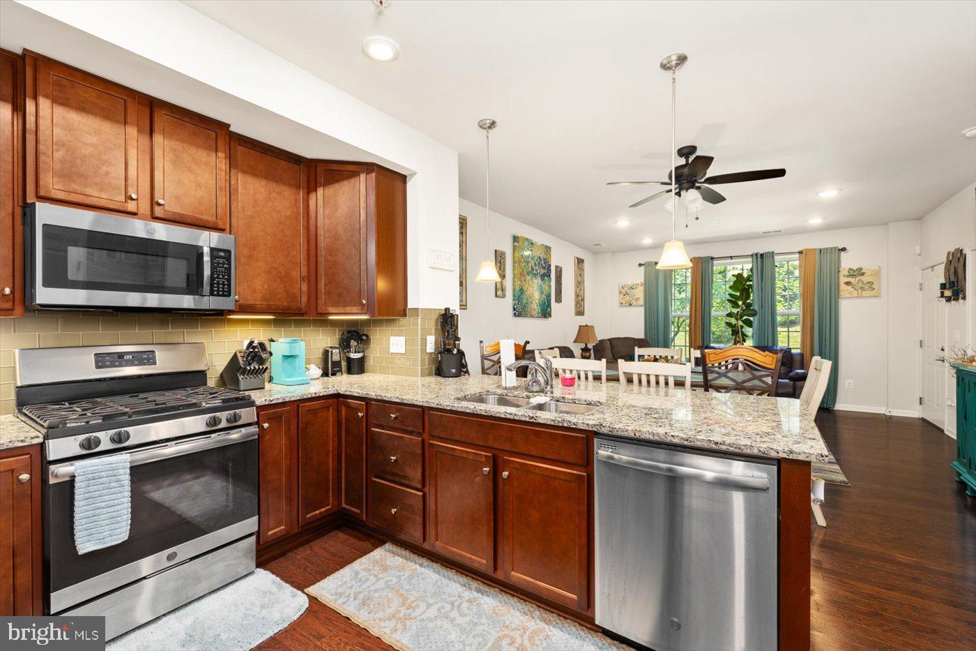 BRIARWOOD - Residential