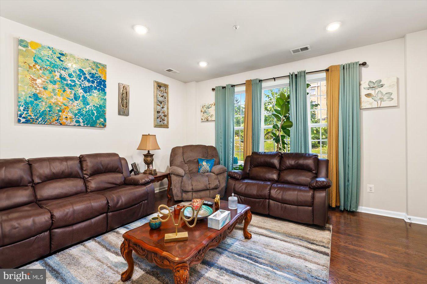 BRIARWOOD - Residential