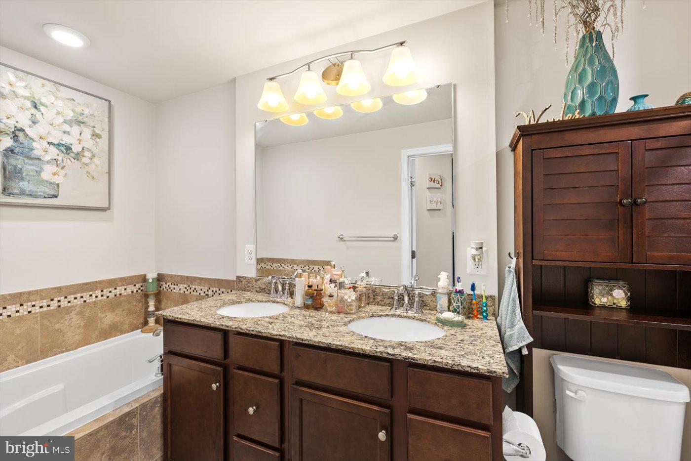 BRIARWOOD - Residential