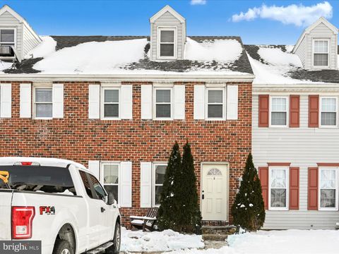 Photo of 119 Ashley Dr, EPHRATA, PA 17522 (MLS # PALA2062906)