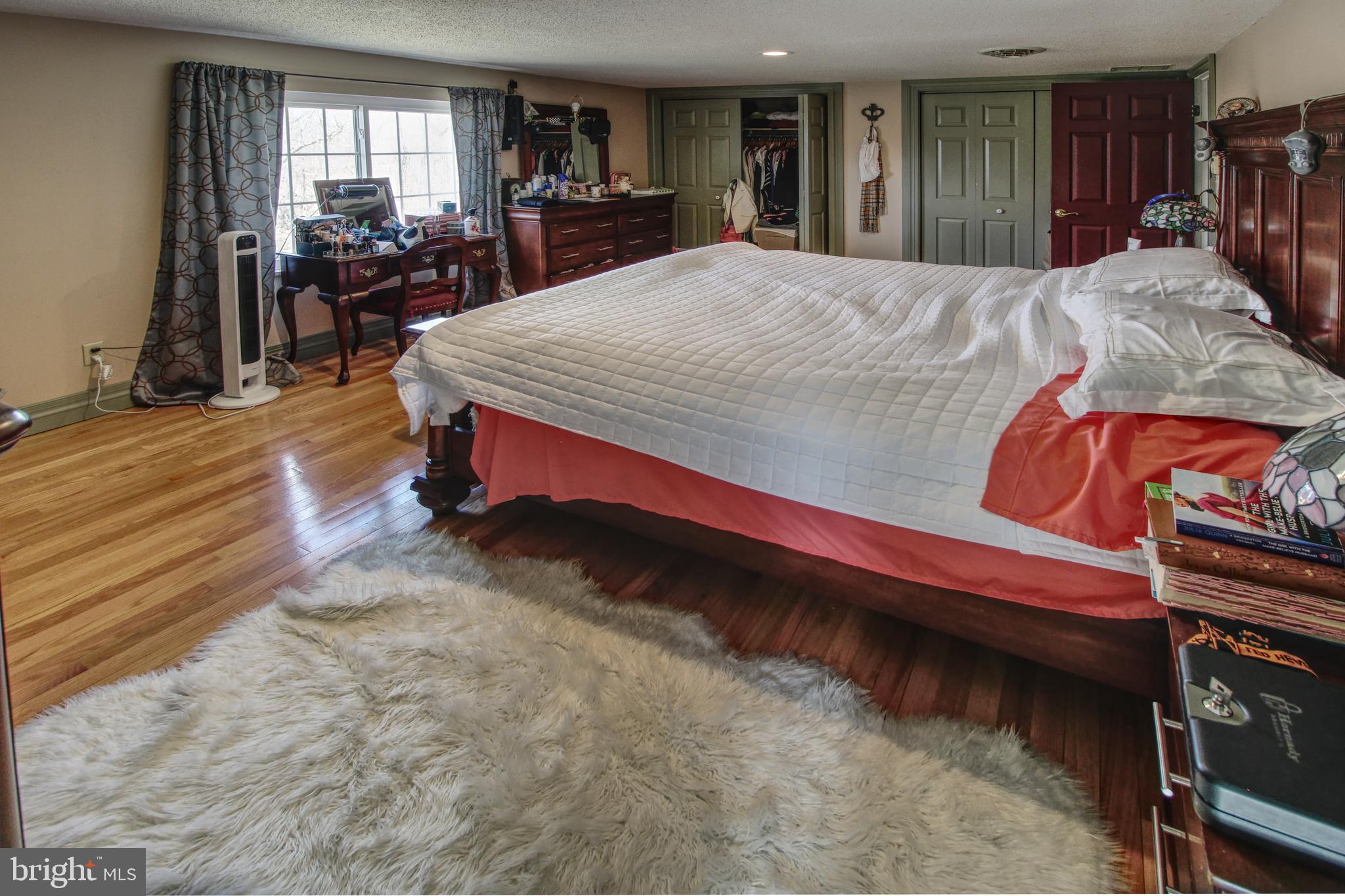 HAGERSTOWN - Residential