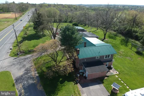 21680 Leitersburg Pike, Hagerstown, MD 21742 - MLS#: MDWA2027596
